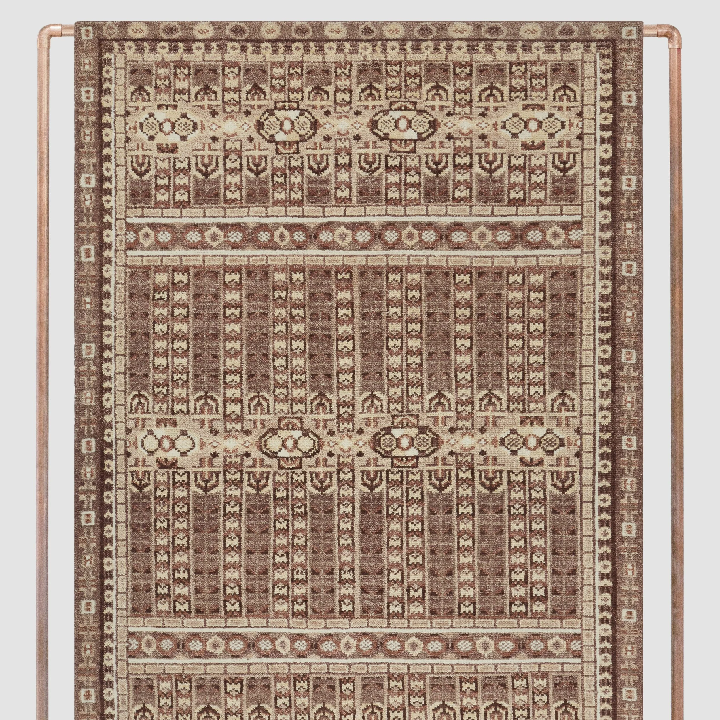 Vahini_Hand-Knotted_Area_Rug_1.jpeg