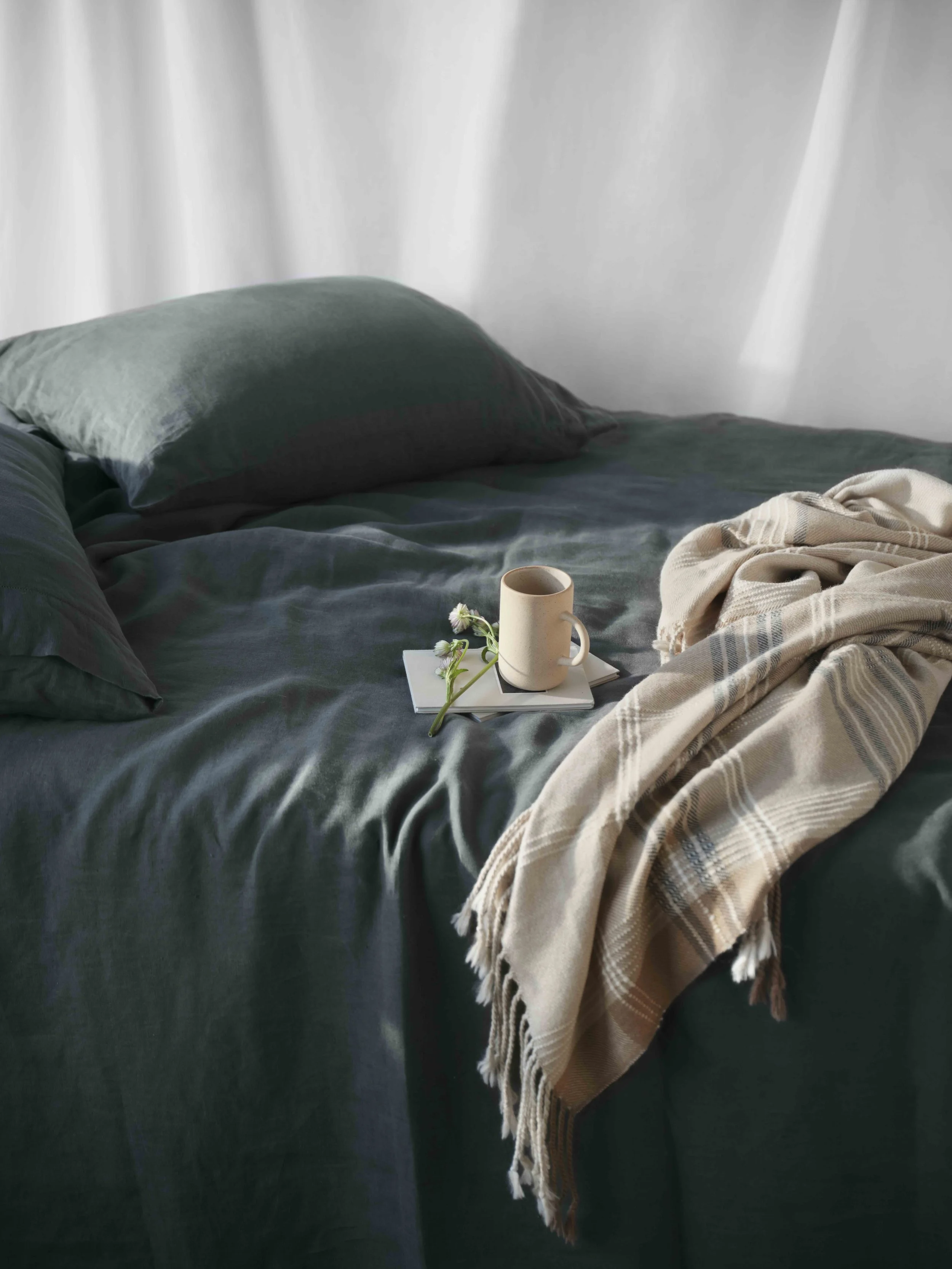 Stonewashed_Linen_Duvet_Aegean_5.jpeg