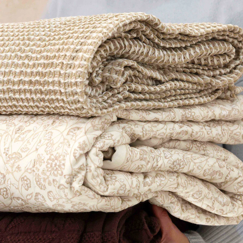 Imogen_Waffle_Bed_Blanket_Barley_4.webp