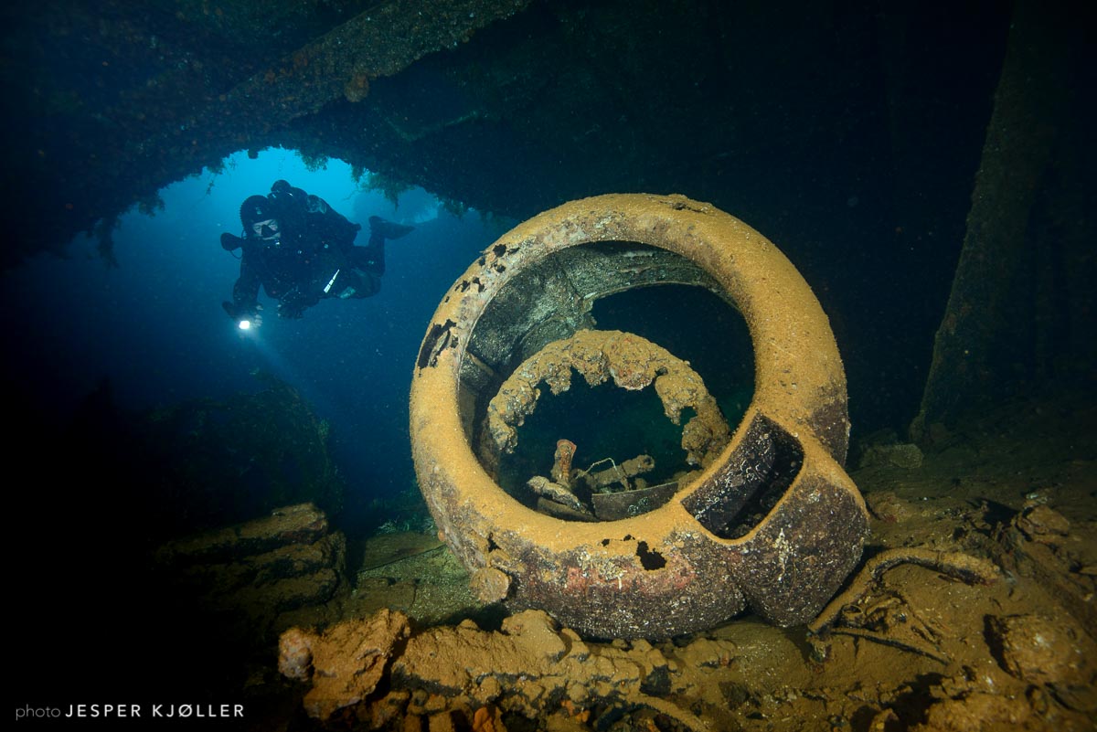 94Sankisan Maru Flight Engine.jpg