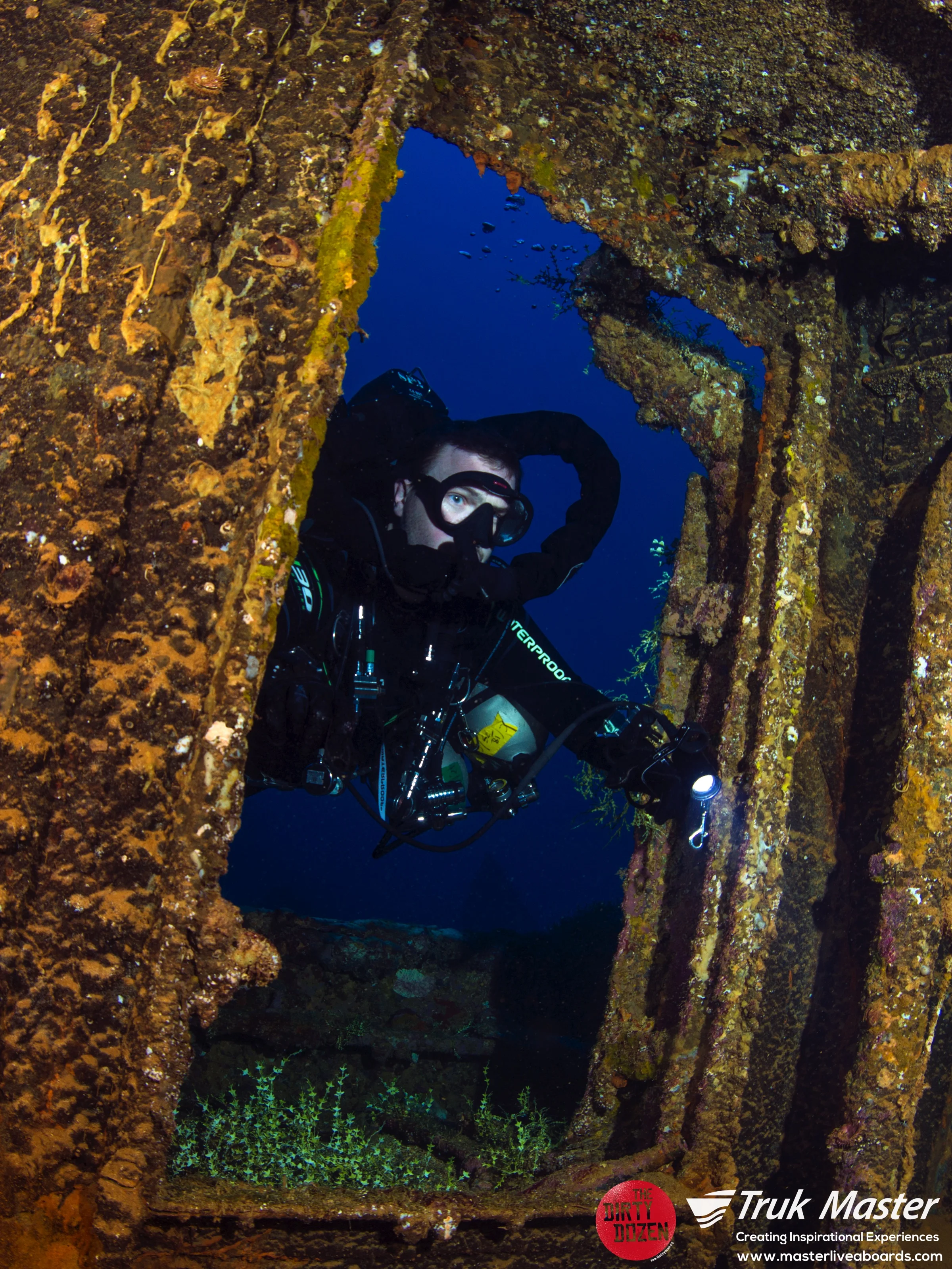 diver-doorway-shotan_001.jpg