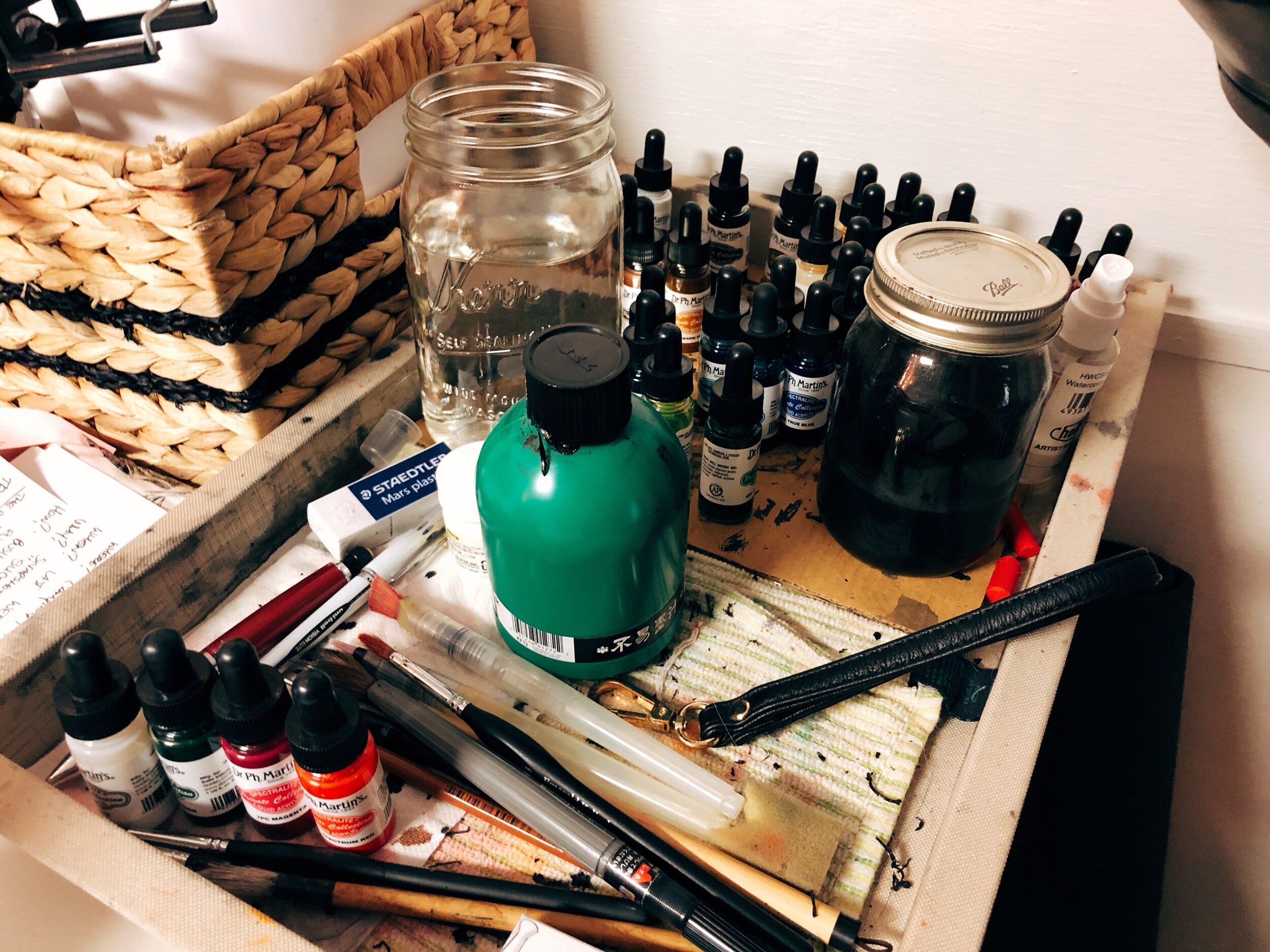 Believe it or not, this little tray WAS my art studio for years! Now it’s my ink nest.