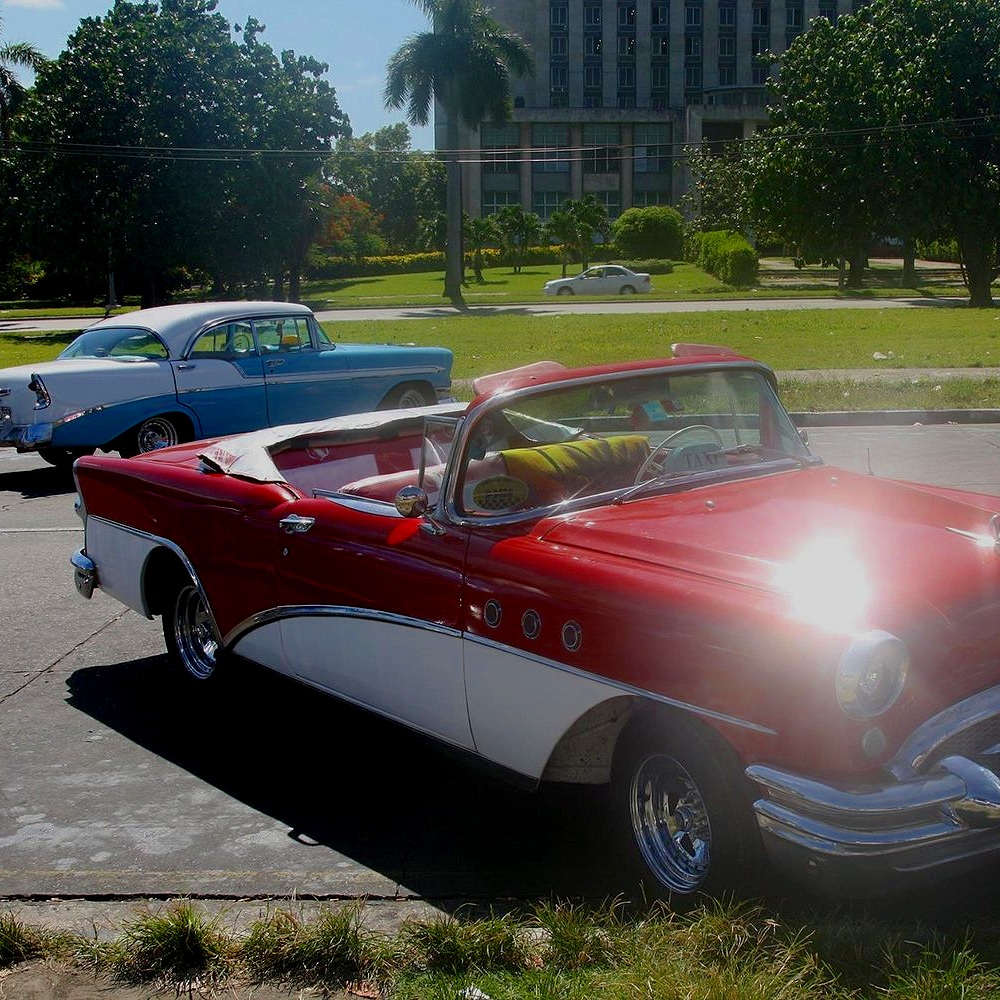 Travel_Testimonials_Cuba_Classic_Car.jpg