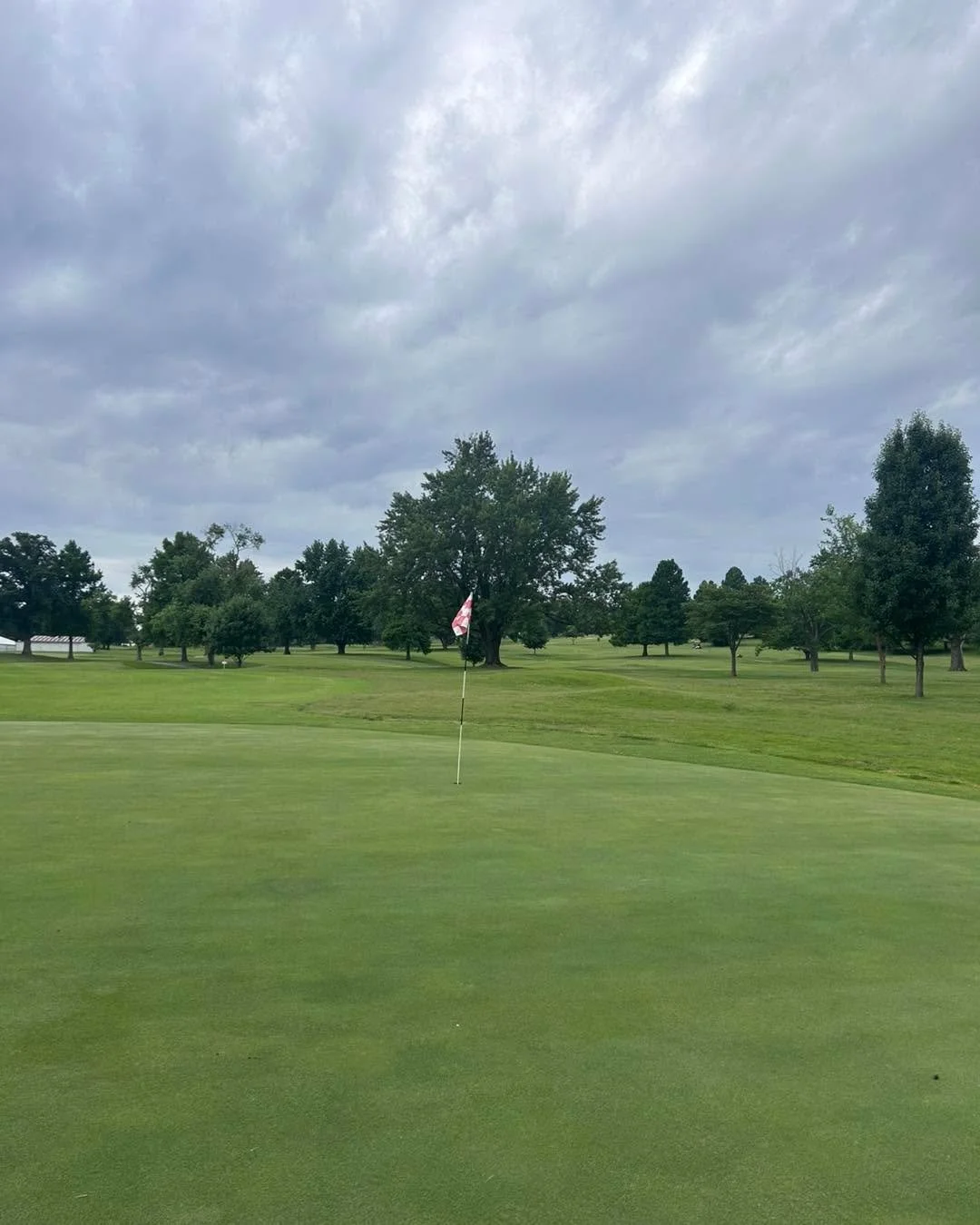 It&rsquo;s perfect weather for the YIA Mundy Memorial Golf Scramble! 

If your plans have changed and you&rsquo;re able to participate, come on out! Lunch &amp; check-in begin at 11a; Shotgun start at 12p!
