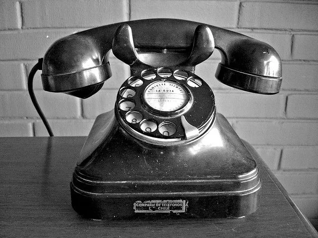 Dating Question From a Reader: What To Do When Your Date Doesn't Communicate?