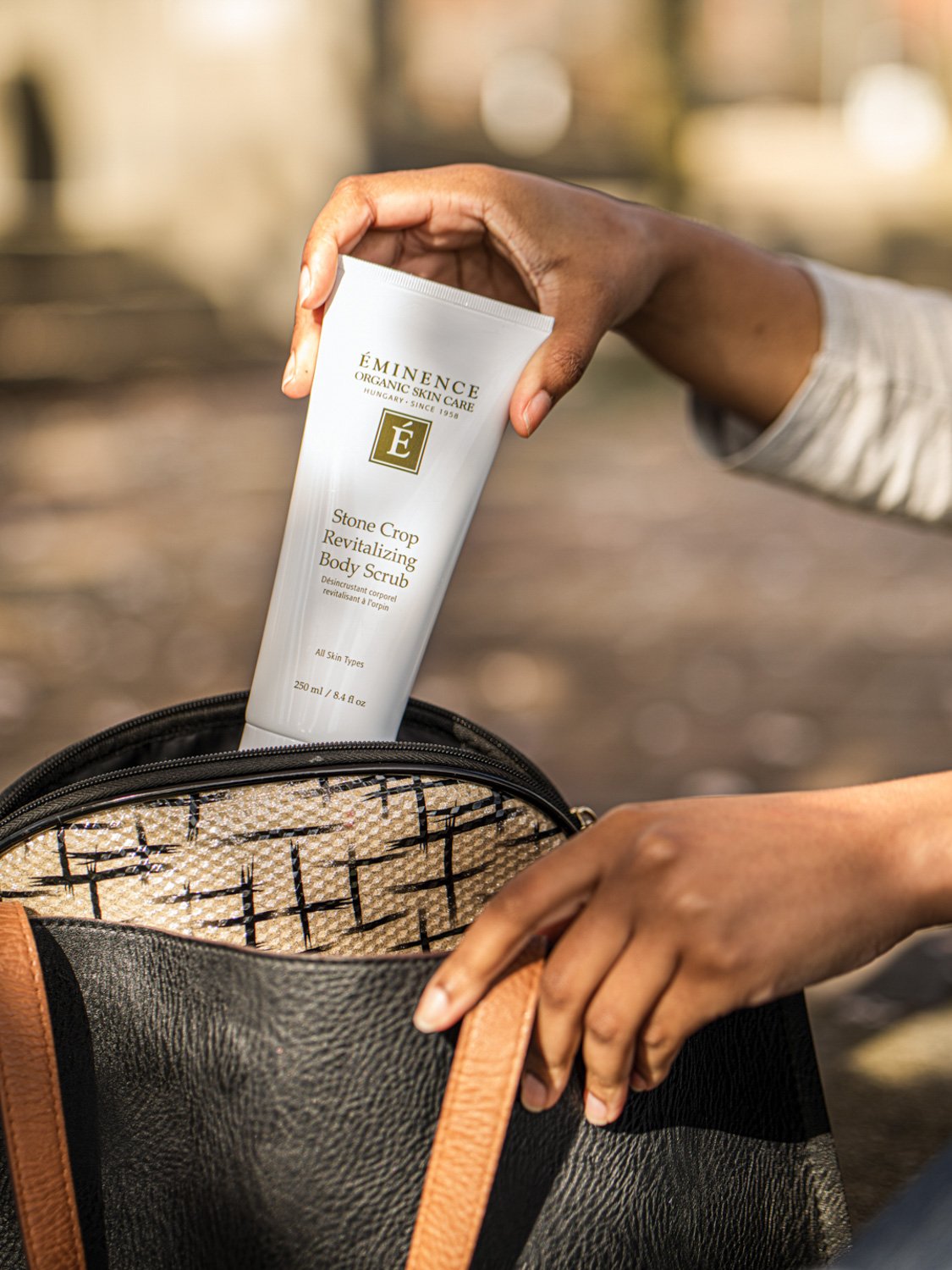 EM121-2121-stone-crop-revitalizing-body-scrub-pdp-library-image-2-1125x1500.jpg