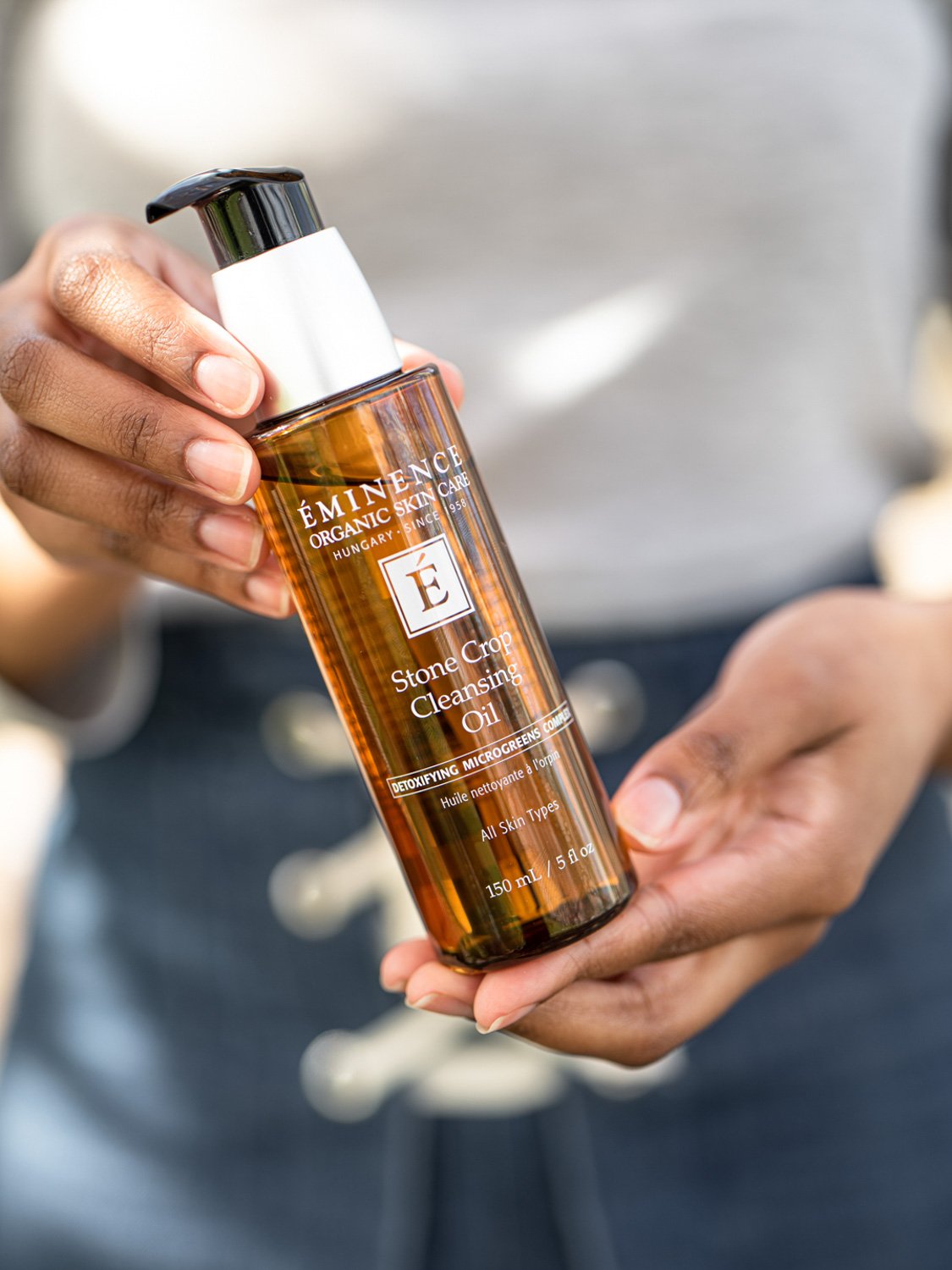 EM325-2325-stone-crop-cleansing-oil-pdp-library-image-1125x1500.jpg