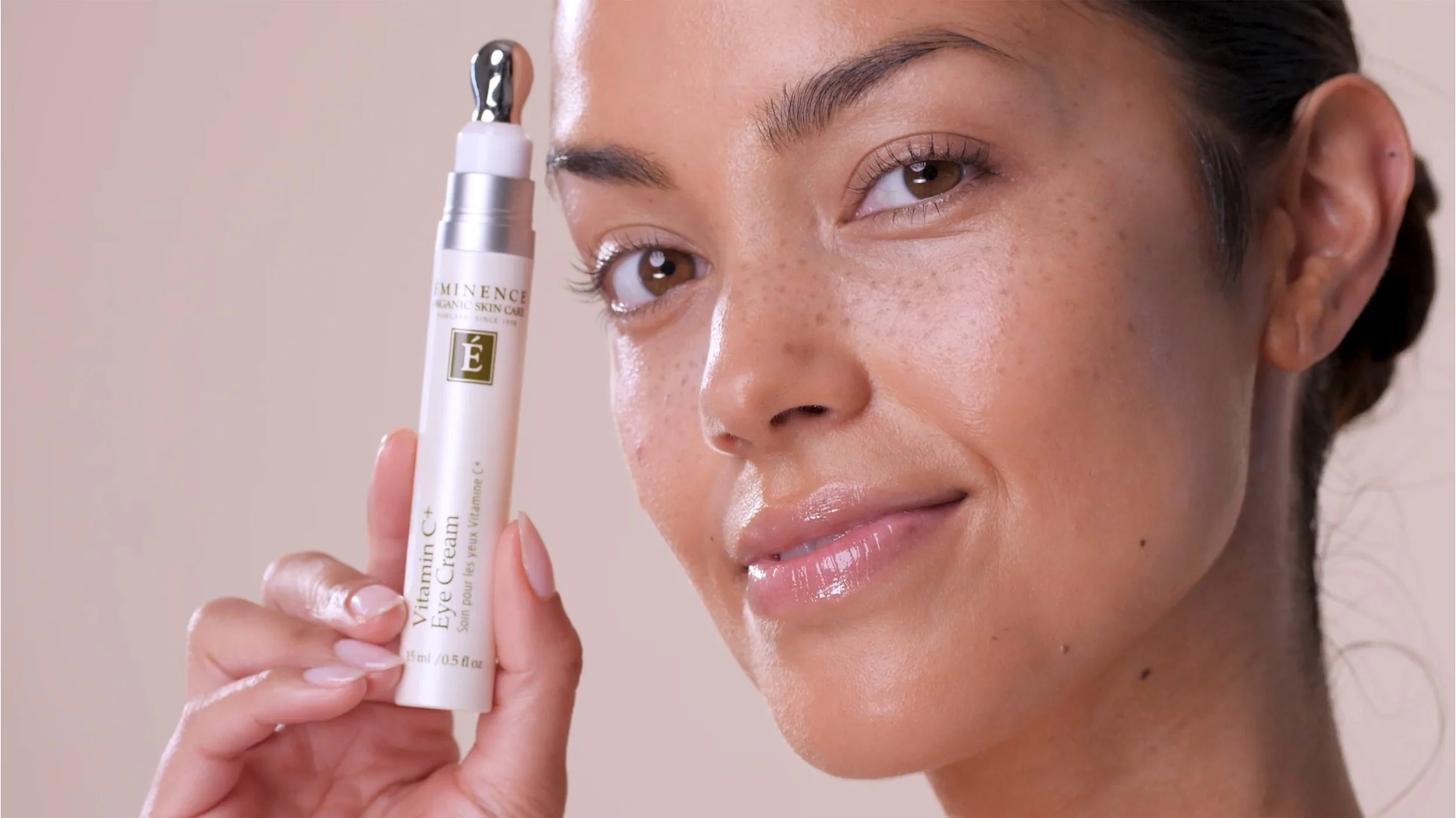 EM334-1334-vitamin-c-plus-eye-cream-pdp-demo-thumbnail-3840x2160.jpg