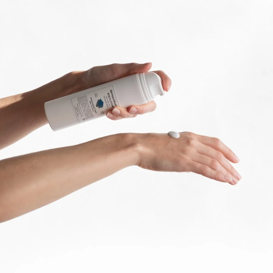 1600x1600_dermaviduals_BodyLotion_Hand-900x900.jpg