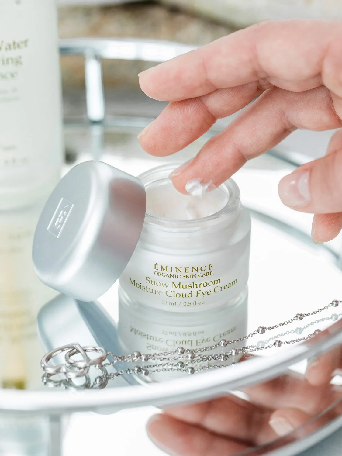EM126-5126-snow-mushroom-moisture-cloud-eye-cream-pdp-library-image-2-1125x1500.jpg
