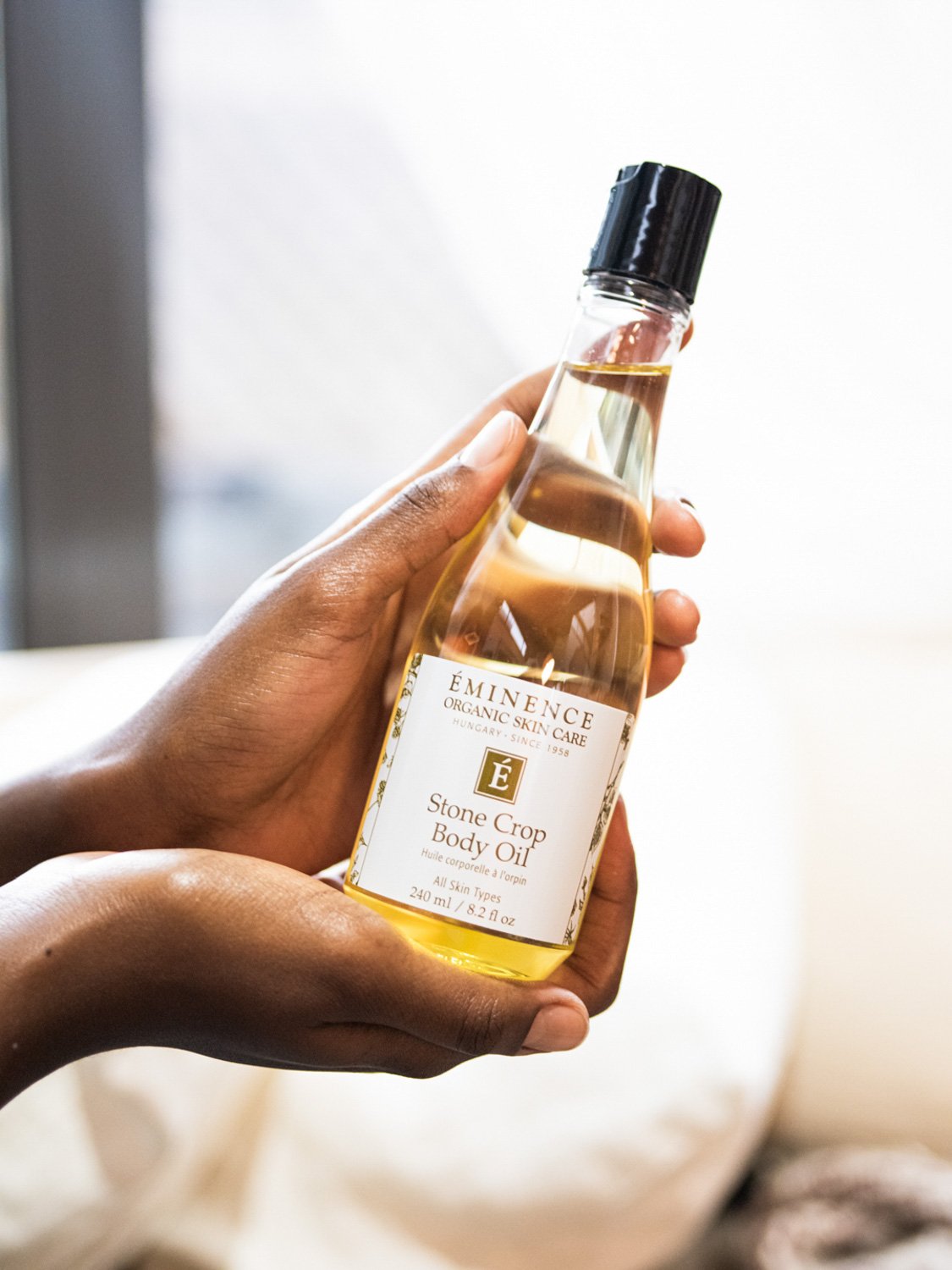 EM122-2122-stone-crop-body-oil-pdp-library-image-1125x1500.jpg