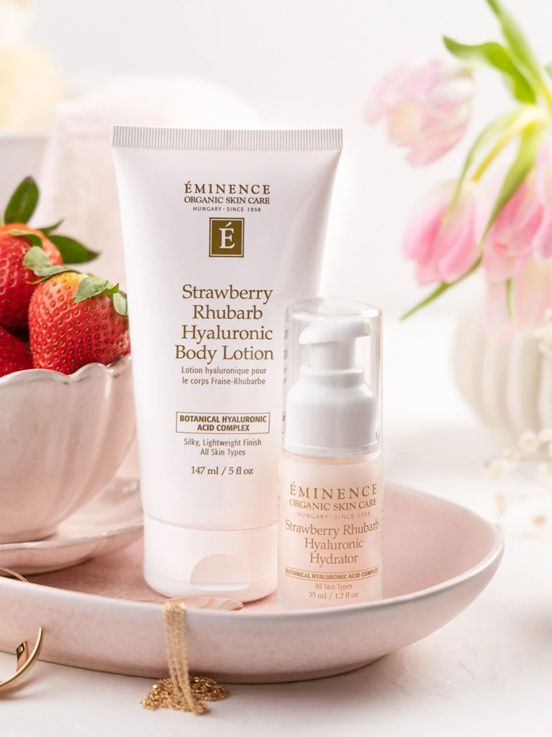 EM163-2163-strawberry-rhubarb-hyaluronic-body-lotion-pdp-library-image-2-1125x1500.jpg