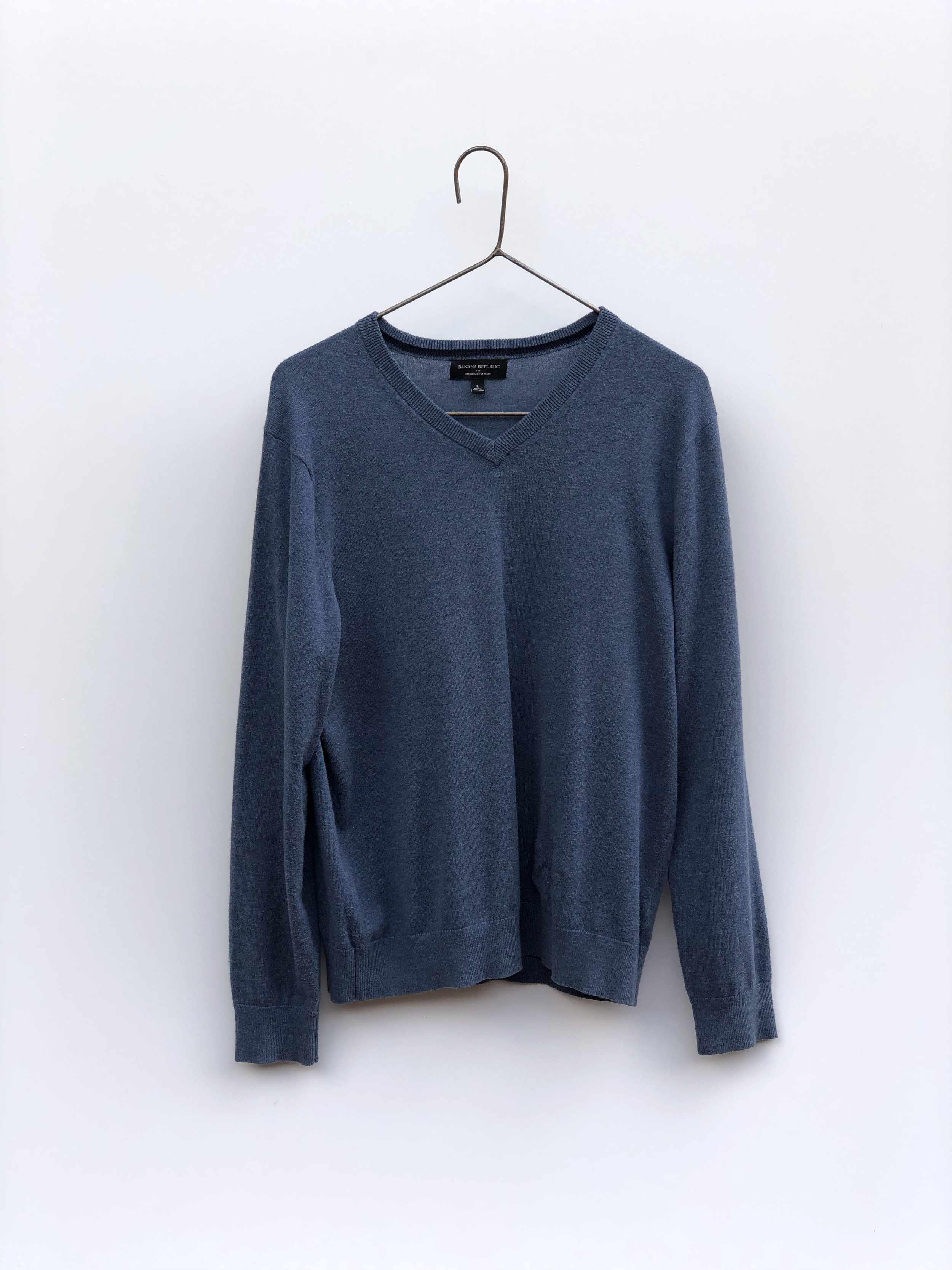 3Lefts-sweater-blue-rural-architecture-front.jpg