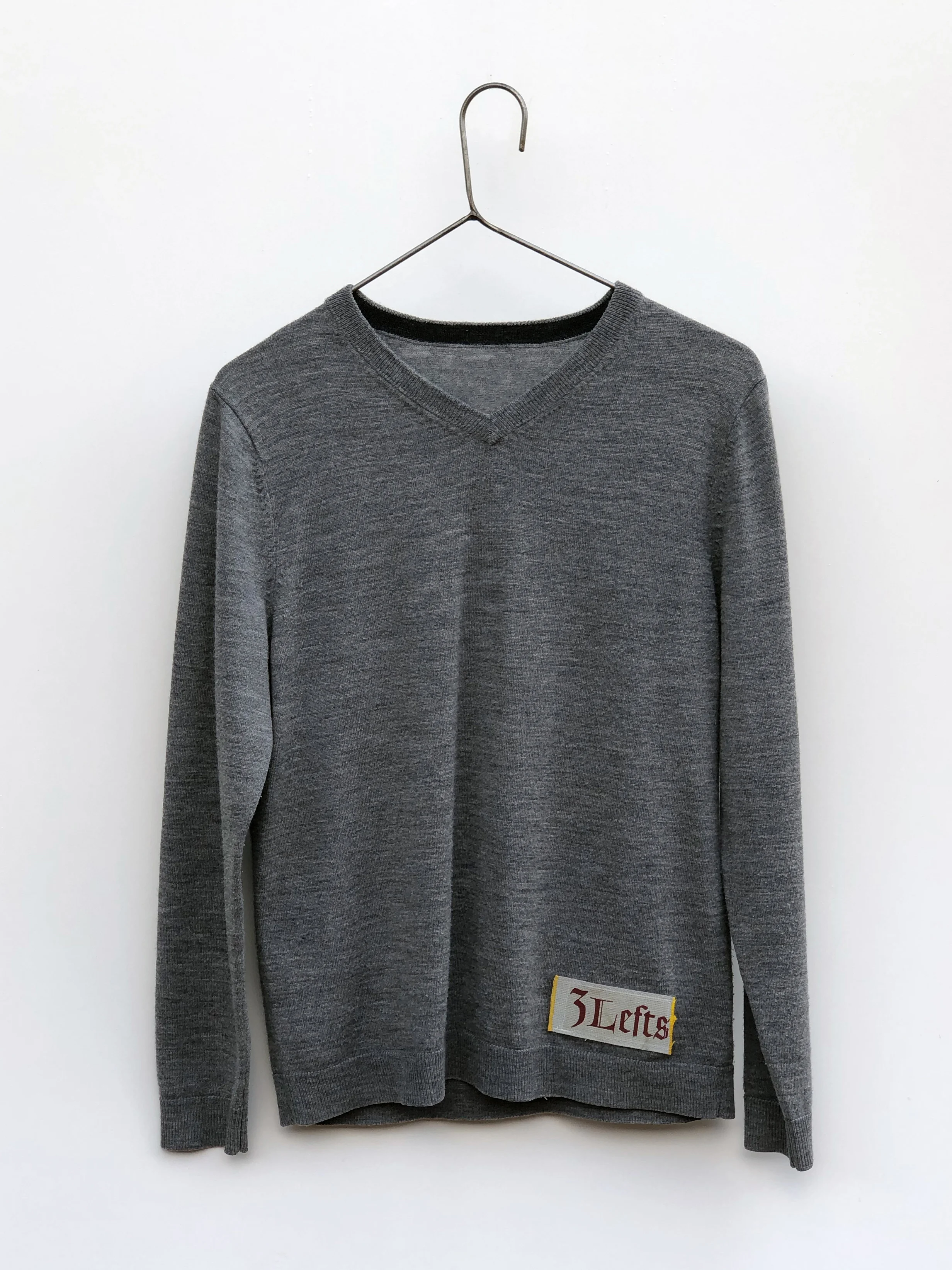 3Lefts-sweater-grey-multi-tag-minimal-front.jpg