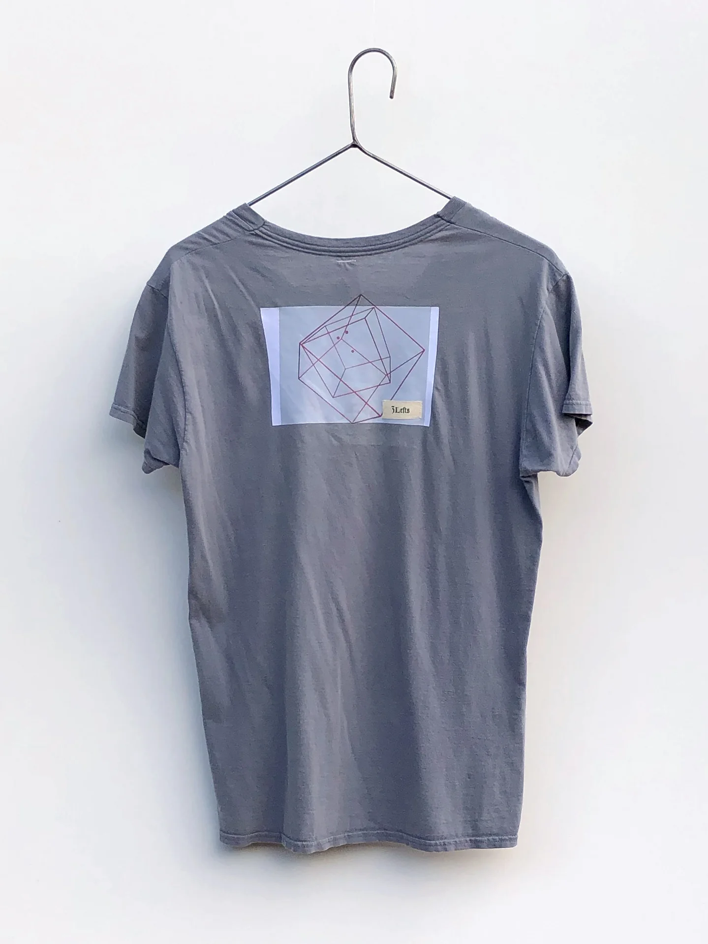3Lefts-Tshirt-cubes-V-neck-back.jpg