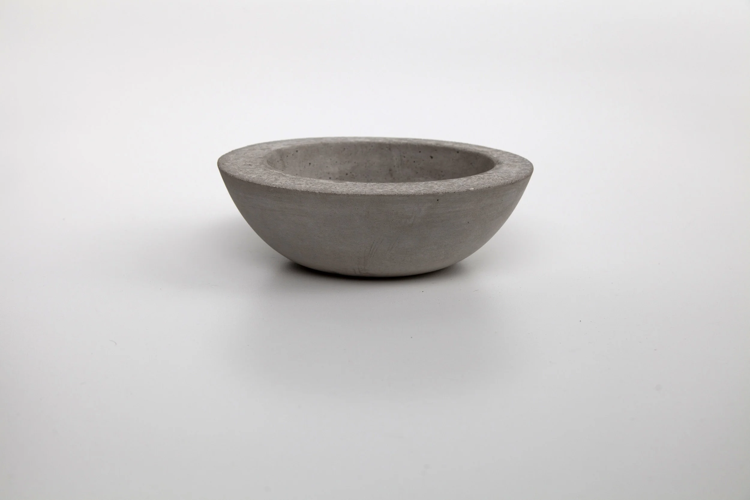 3Lefts moon bowl no.01_4936-1.jpg