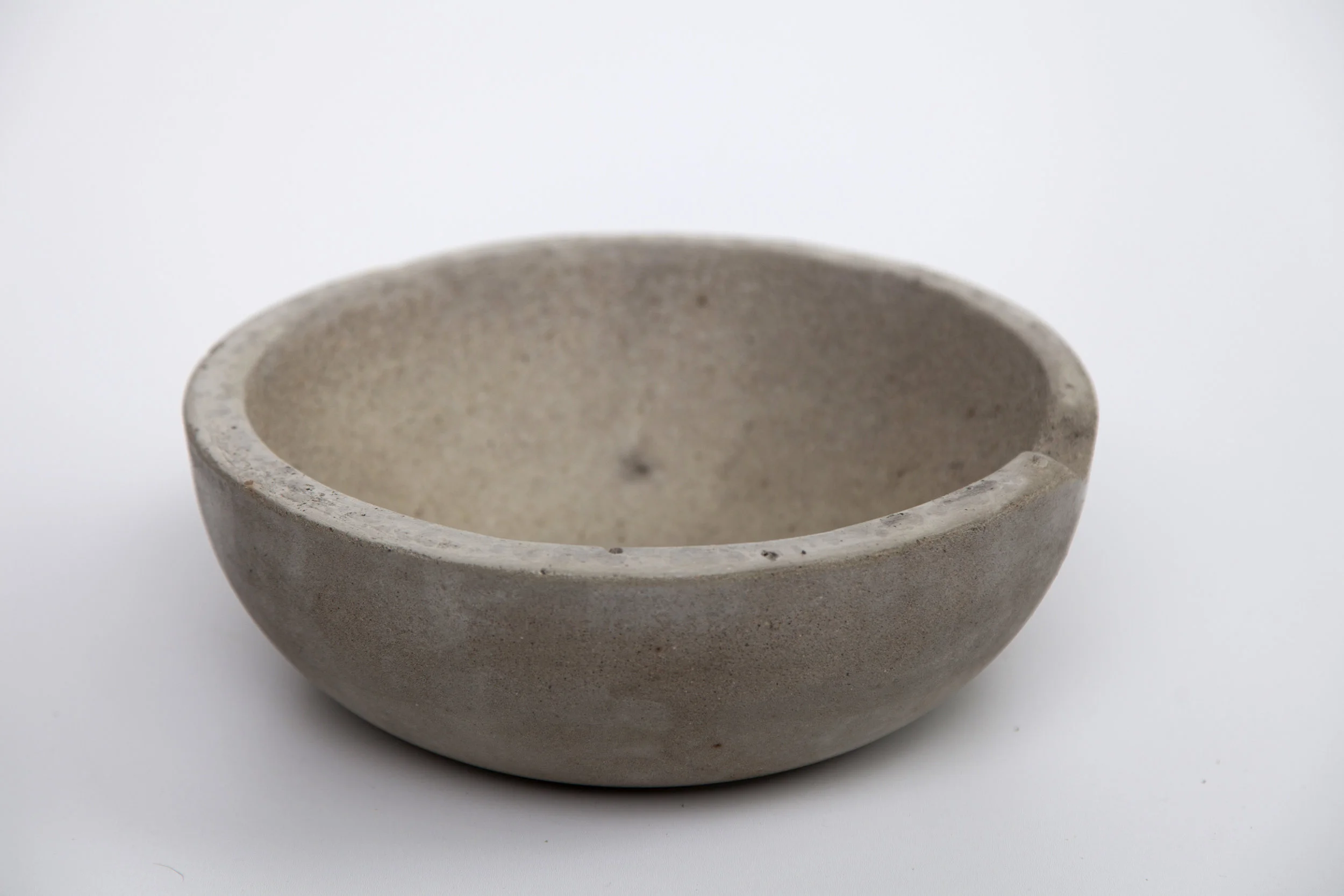 3Lefts moon bowl no.03_4928-1.jpg
