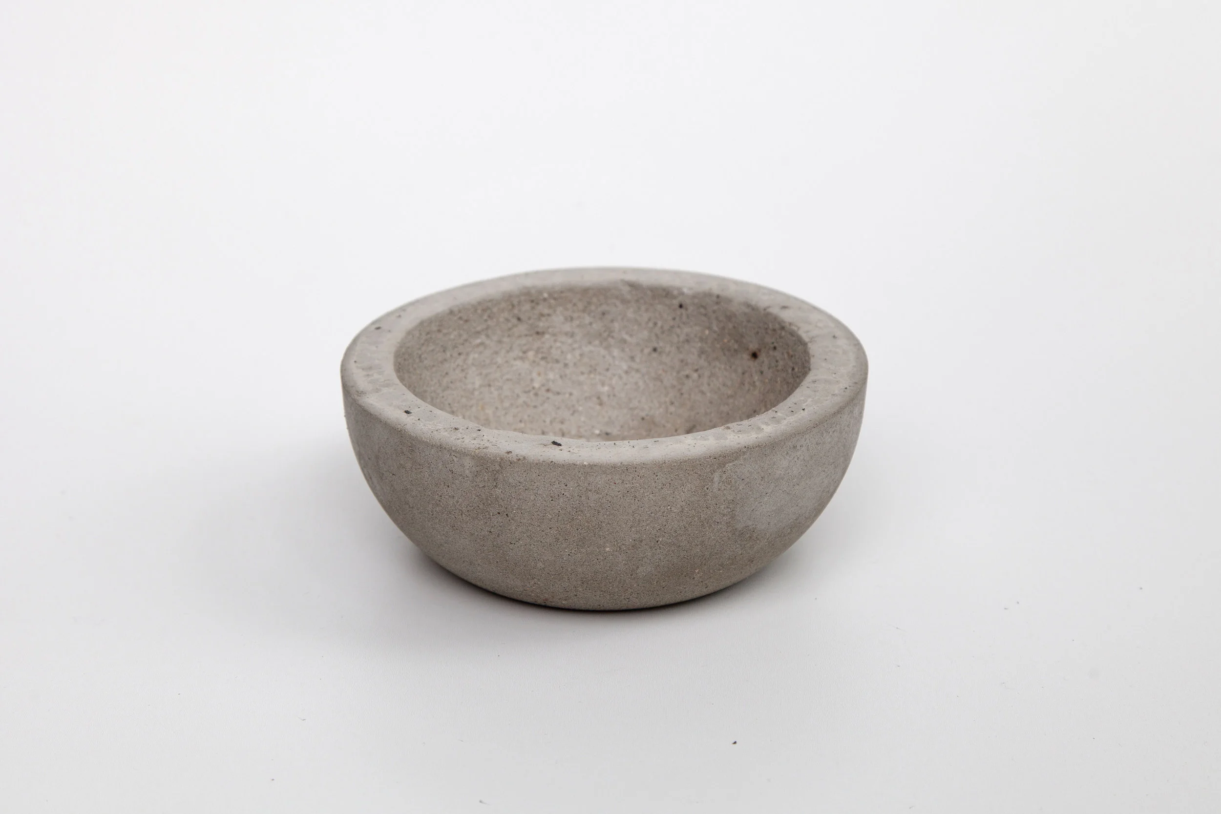 3Lefts moon bowl no.07_4901-1.jpg