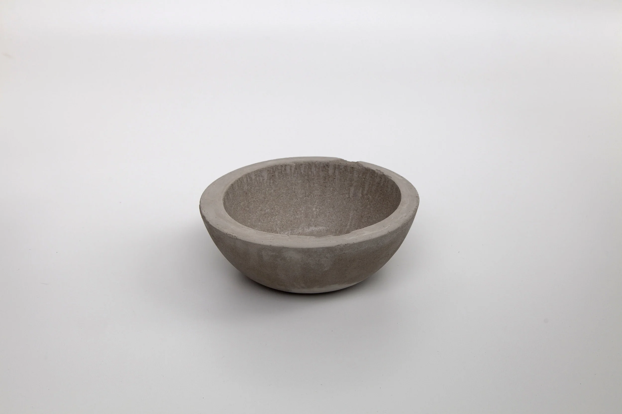 3Lefts moon bowl no.09_4878-1.jpg