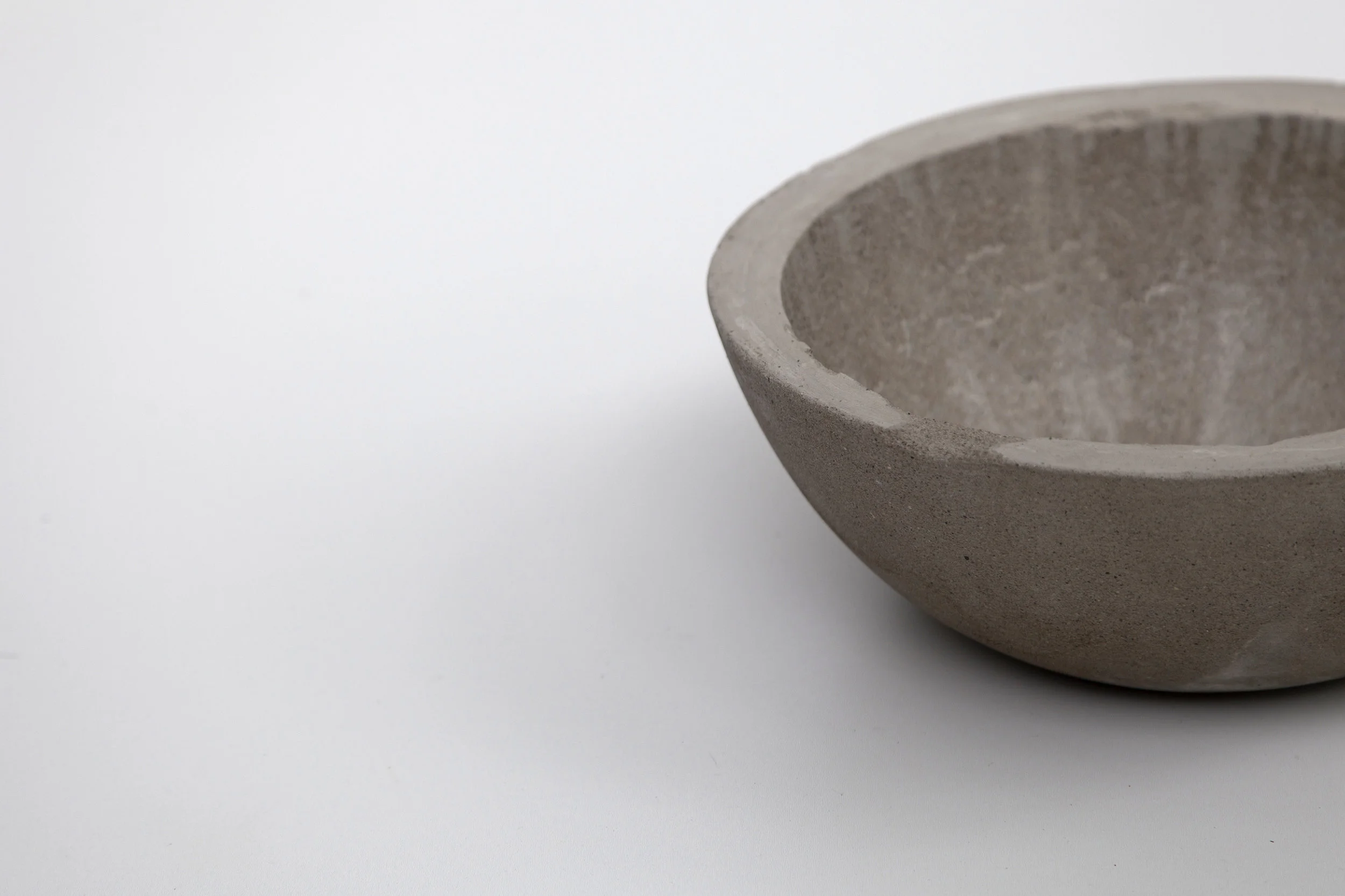 3Lefts moon bowl no.09_4879-1.jpg