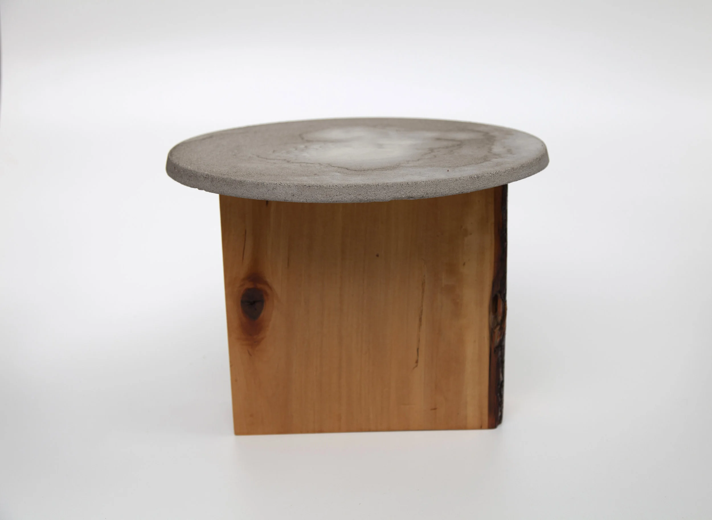 3Lefts basswood_pizza_stand_4849-1.jpg