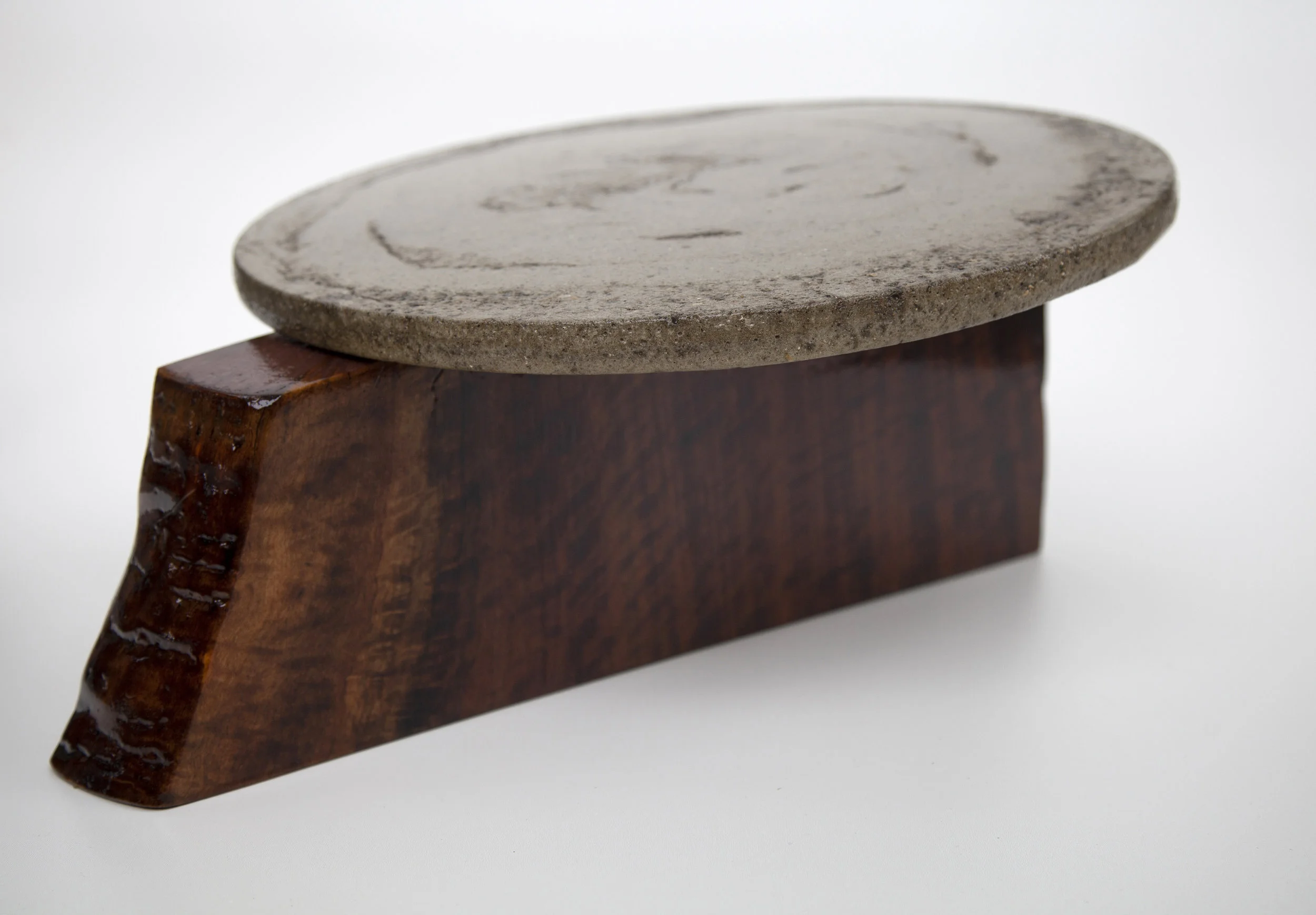3Lefts black walnut_pizza_stand_4838-1.jpg
