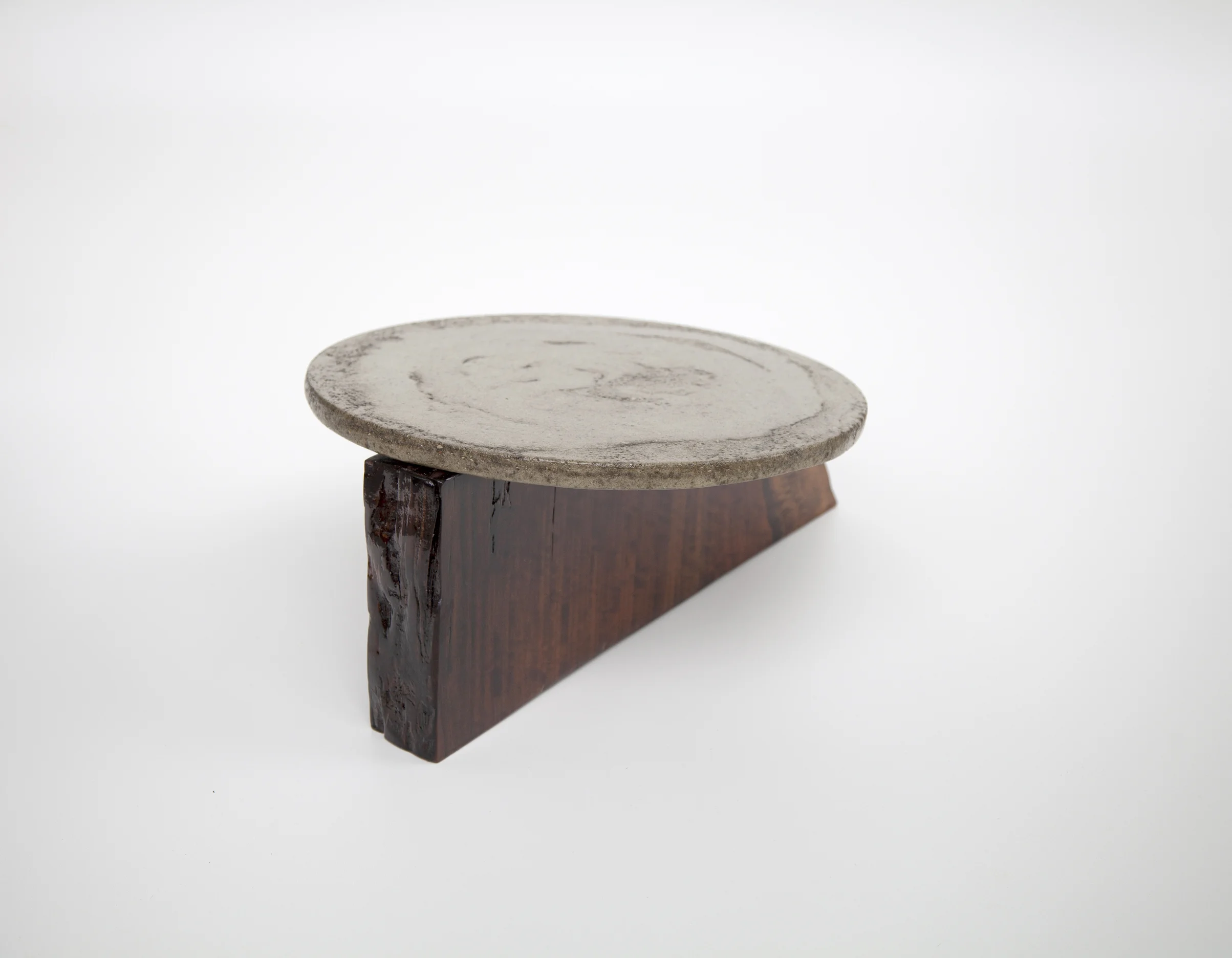 3Lefts black walnut_pizza_stand_4836-1.jpg