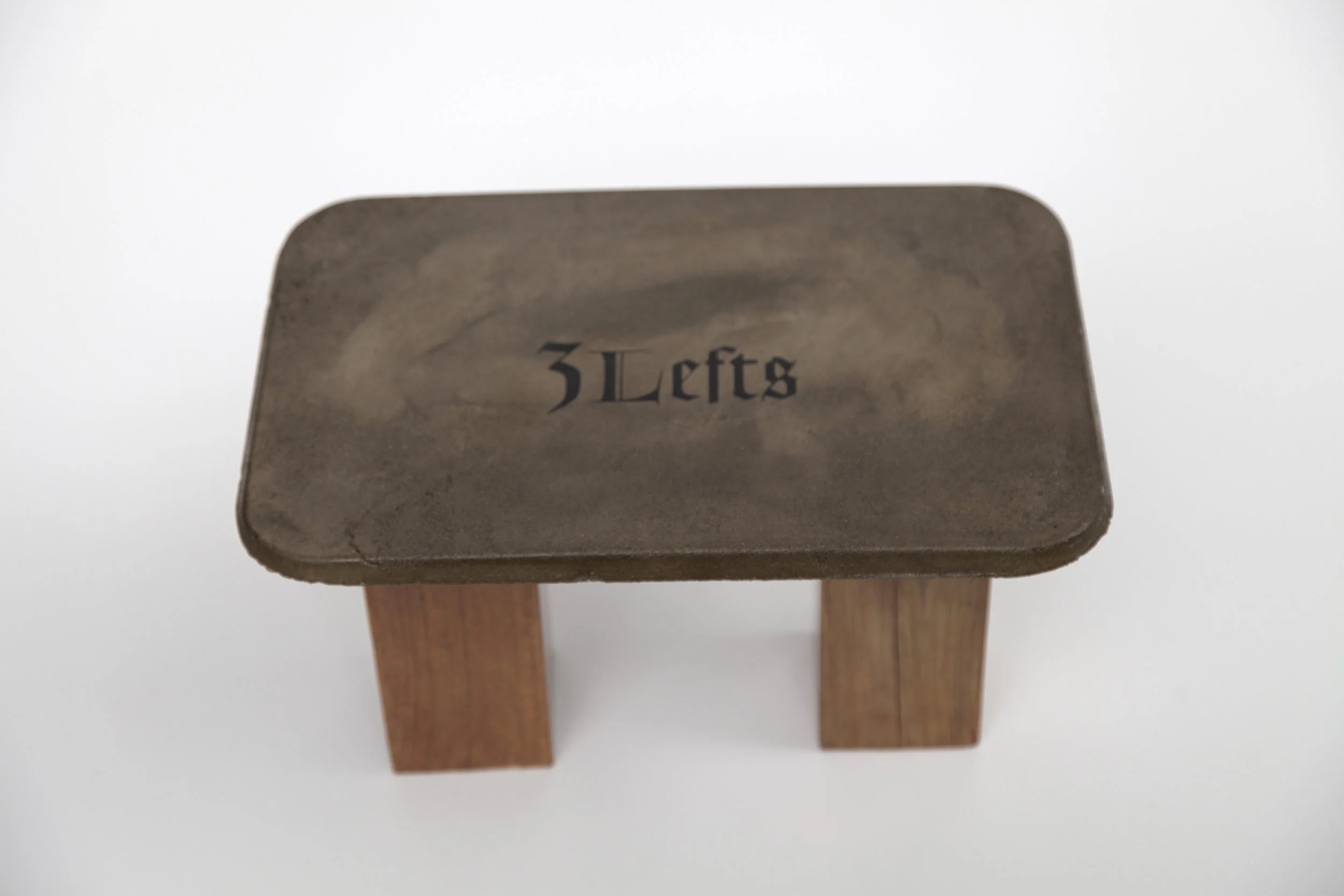 3Lefts logo_outdoor_tablet-stand_v2_4854-1.jpg