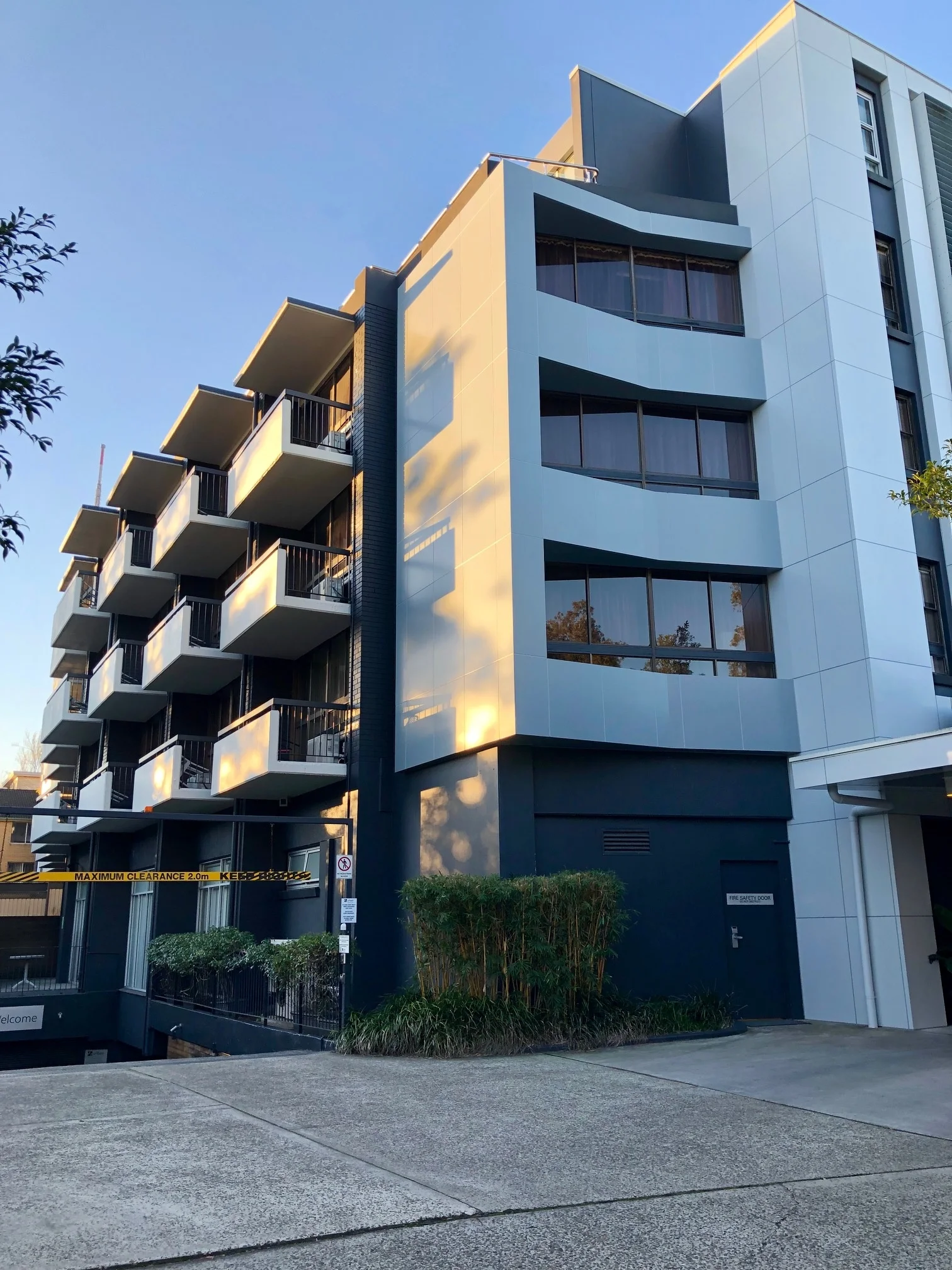 1. Large photo - Commercial - St Leonards .jpg