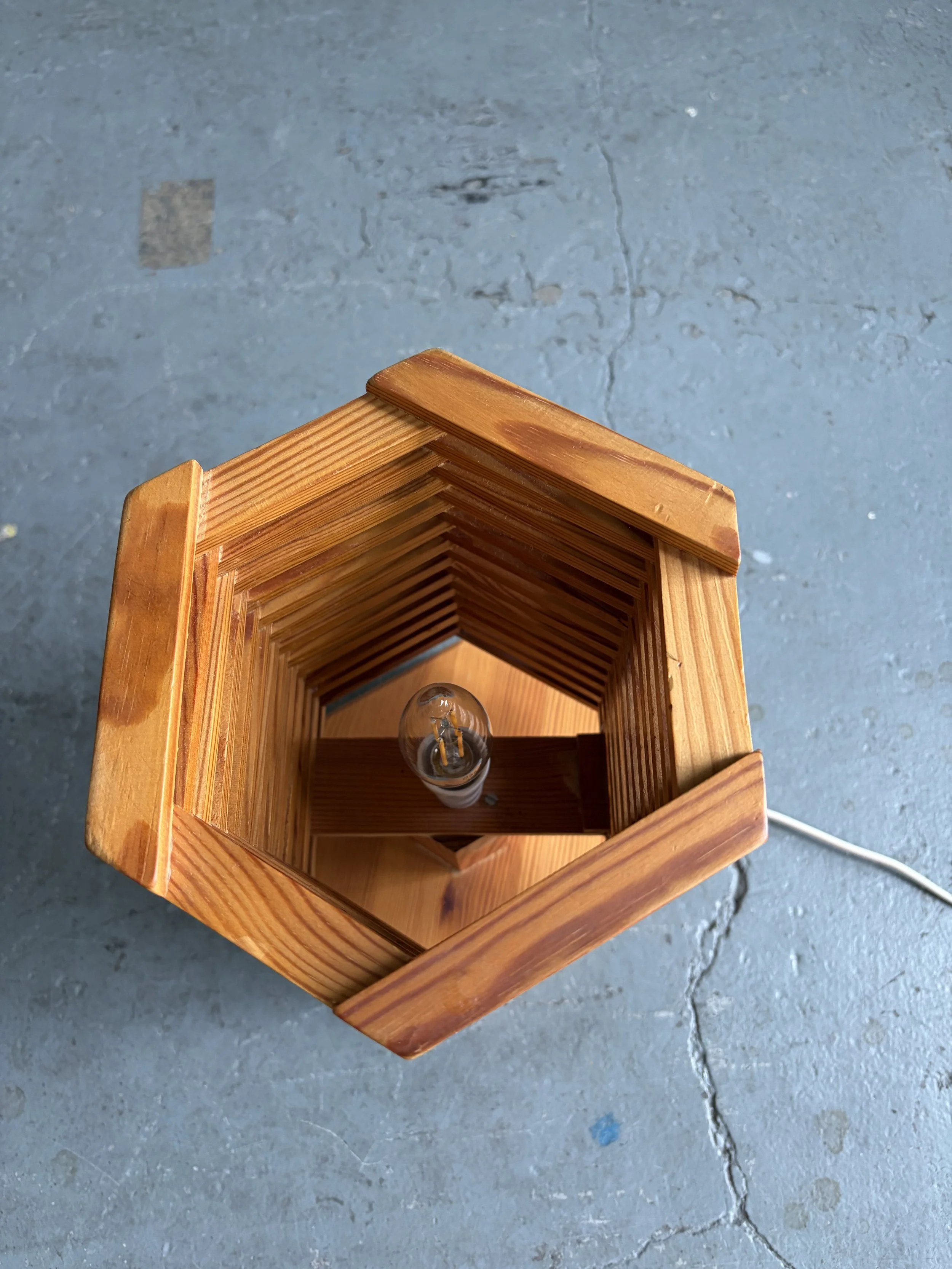 VM-044 Detail 6.jpg