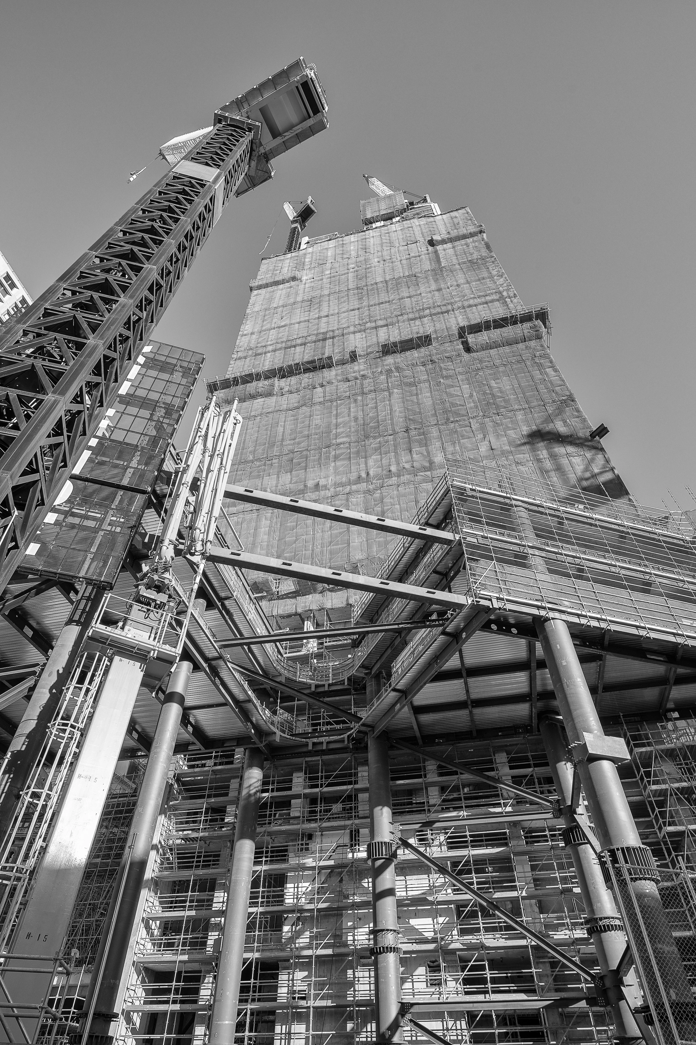 190711_Quay Quarter Tower_033_High_B&W.jpg
