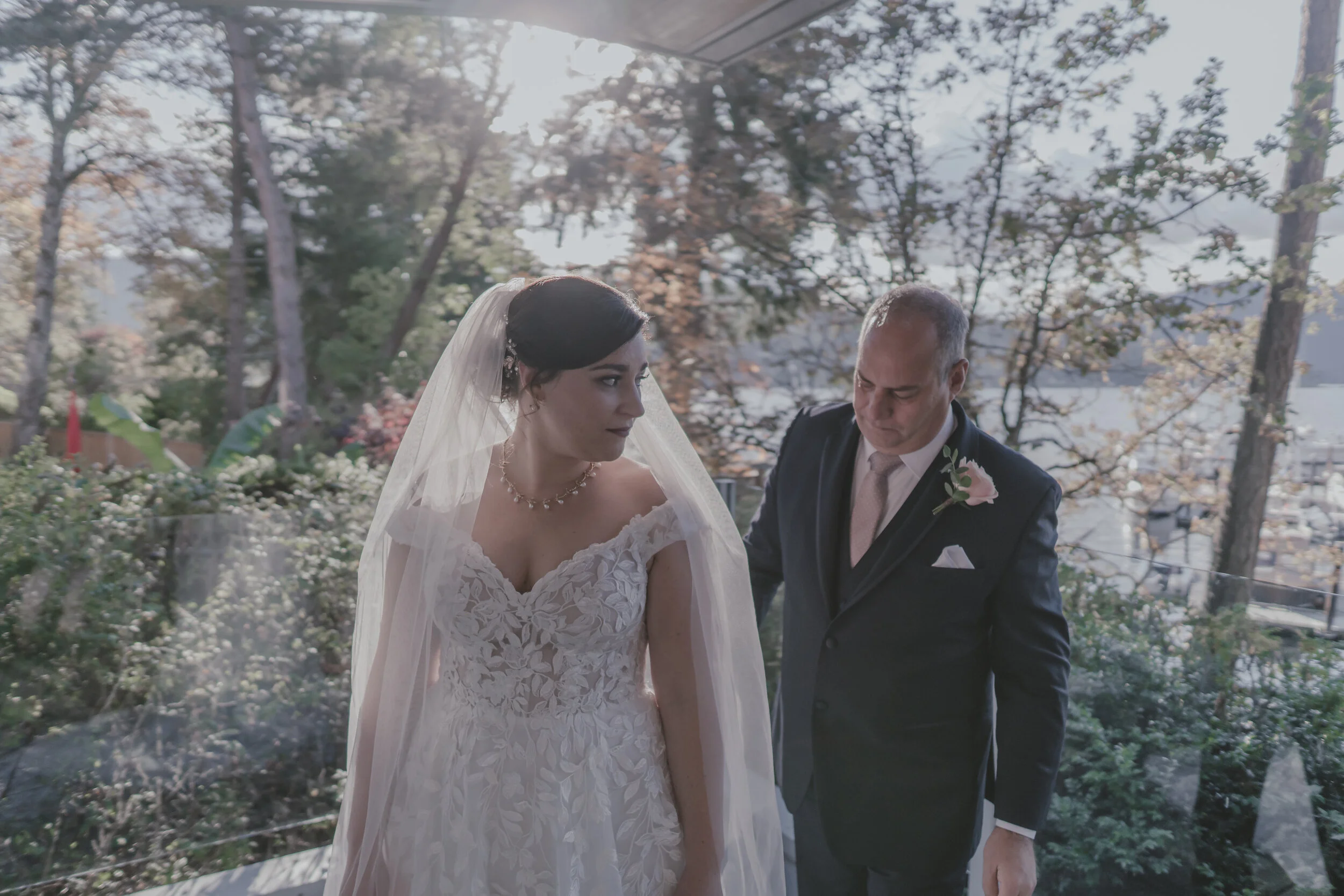 SR Photography_BridePrep-73.jpg