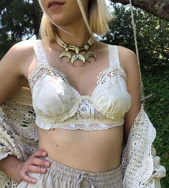 Vintage lace bralette top with lace up back — Infin Apparel