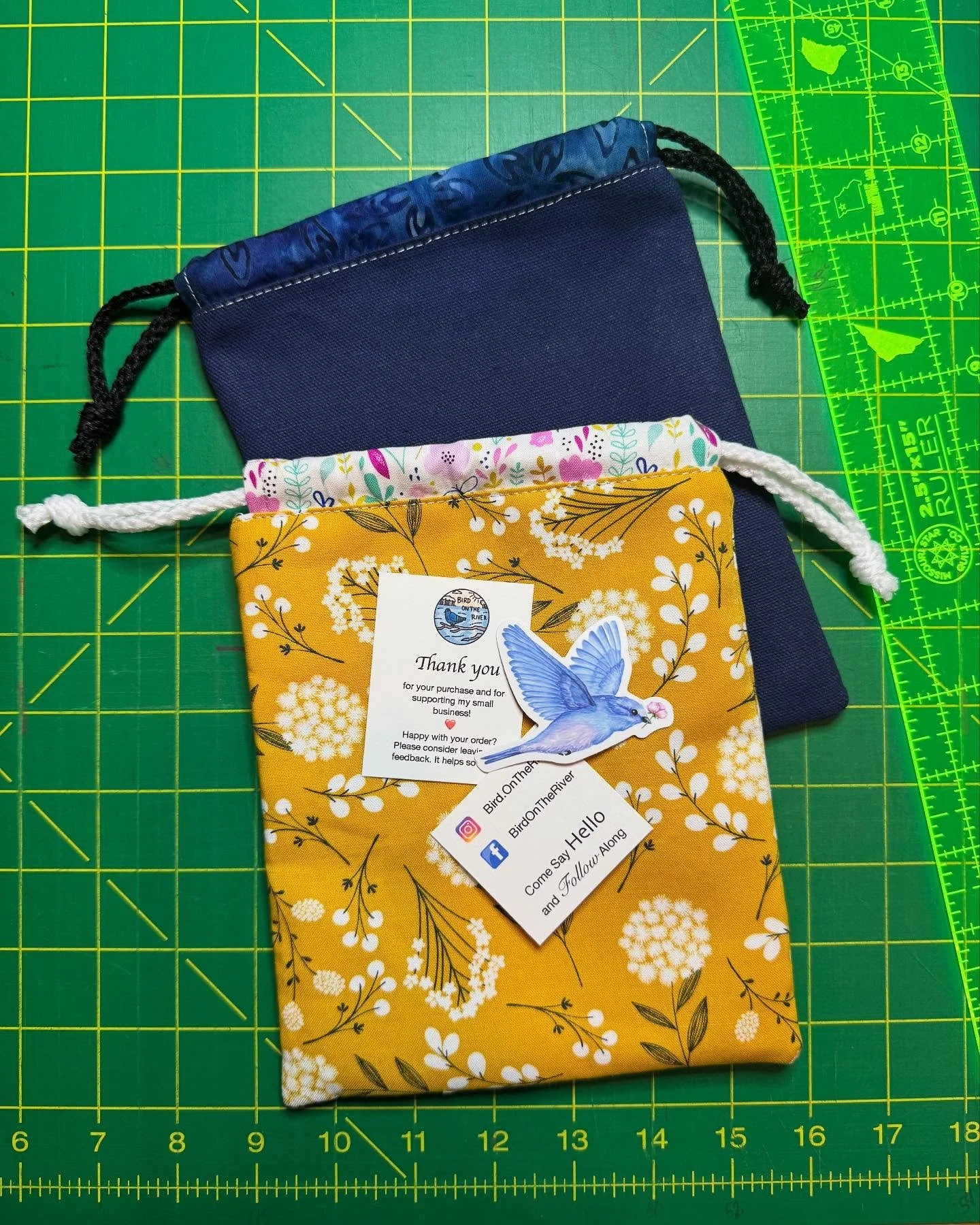 Getting this order out this morning! These pouches will fit passports sized journal as well as Paper Republic Pocket size. 

#paperrepublicpocket #passporttn #journalpouch #journalpouchbag #handmade #bulletjournal #bujo #bujolife #passportsized #trav