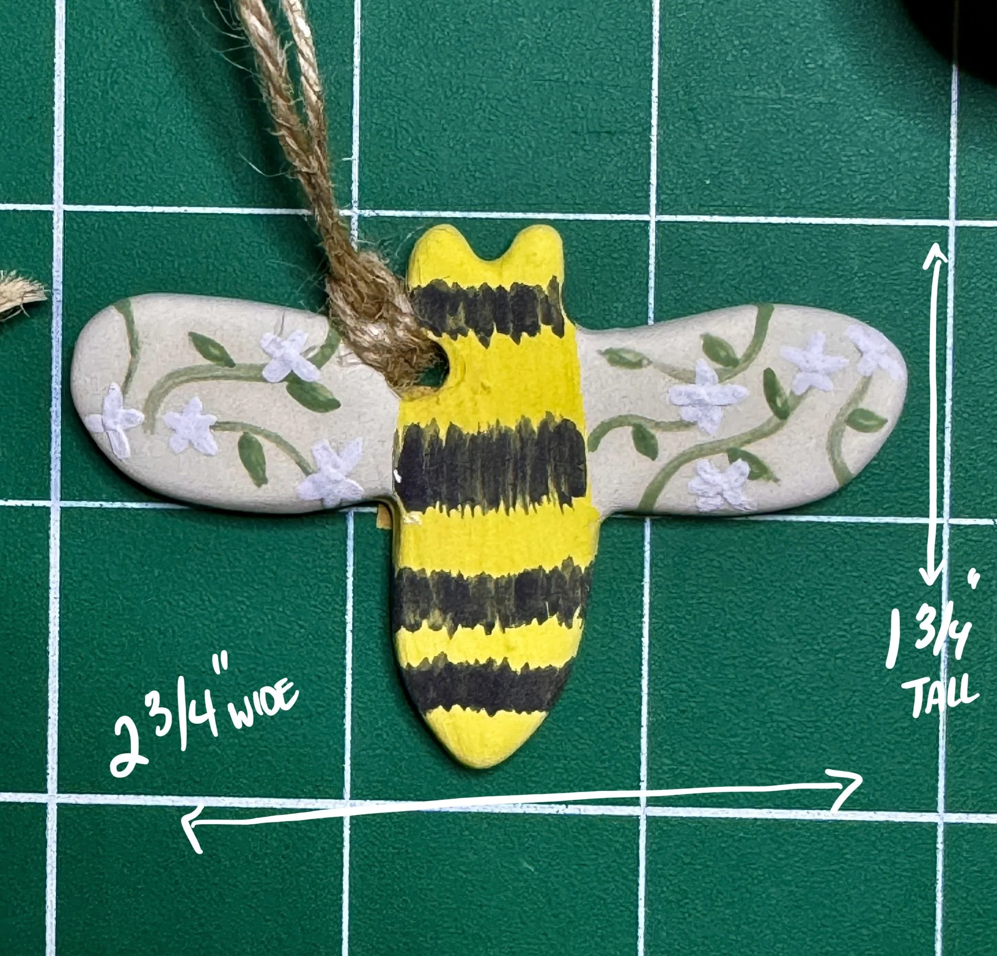EOD-bisqueBeesSIZE_SCALE1.JPG