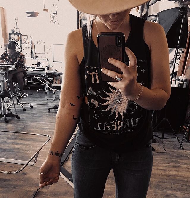 not sure i ever showed you guys that i got 3 little crows tattooed on me while traveling solo in nyc playing music last year. SO HEY thanks for listening to &lsquo;as the crow flies&rsquo; &amp; my other tunes as well 🖤 that song means a whole lot t
