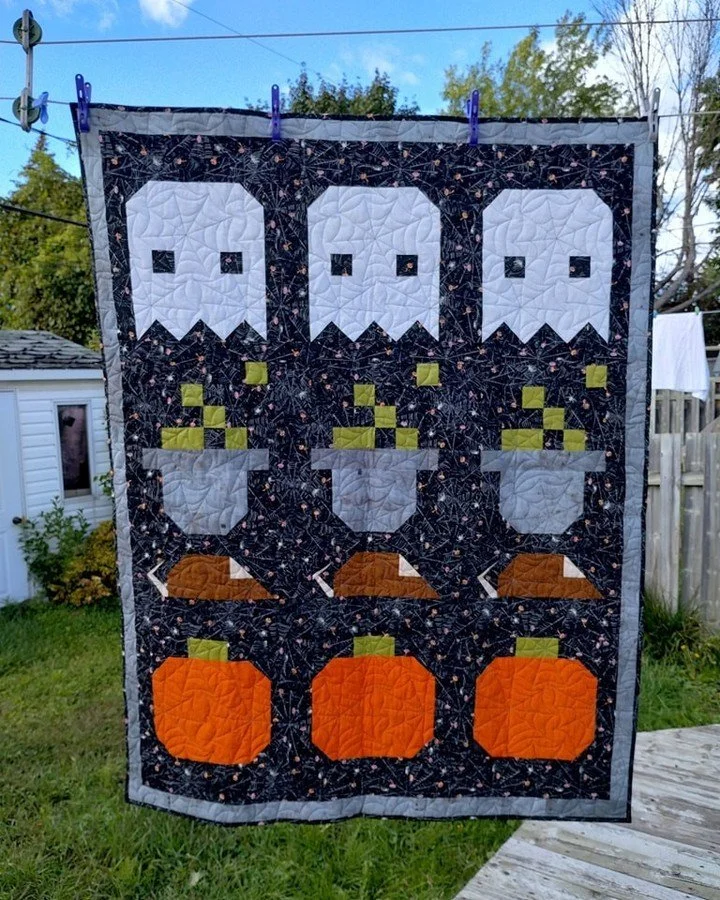 Spooky season has officially arrived! @jroussel.creations can't help himself from making up a few of these Witch's Quilt patterns designed by him! I can't wait to see more of everyone's Halloween makes!⁠
⁠
~~⁠
⁠
Repost from @jroussel.creations⁠
⁠
⁠
T