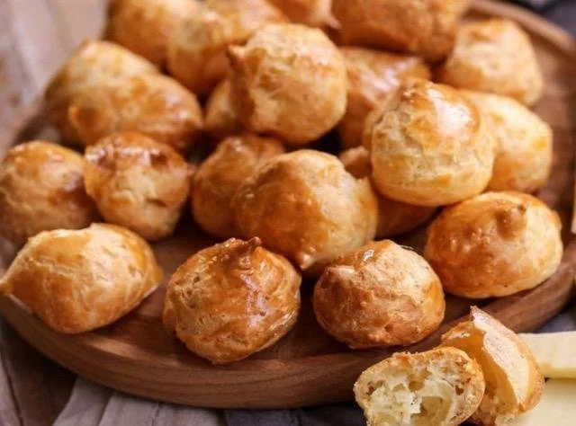 gougeres.jpg