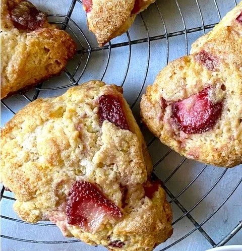 strawberry scone.jpeg