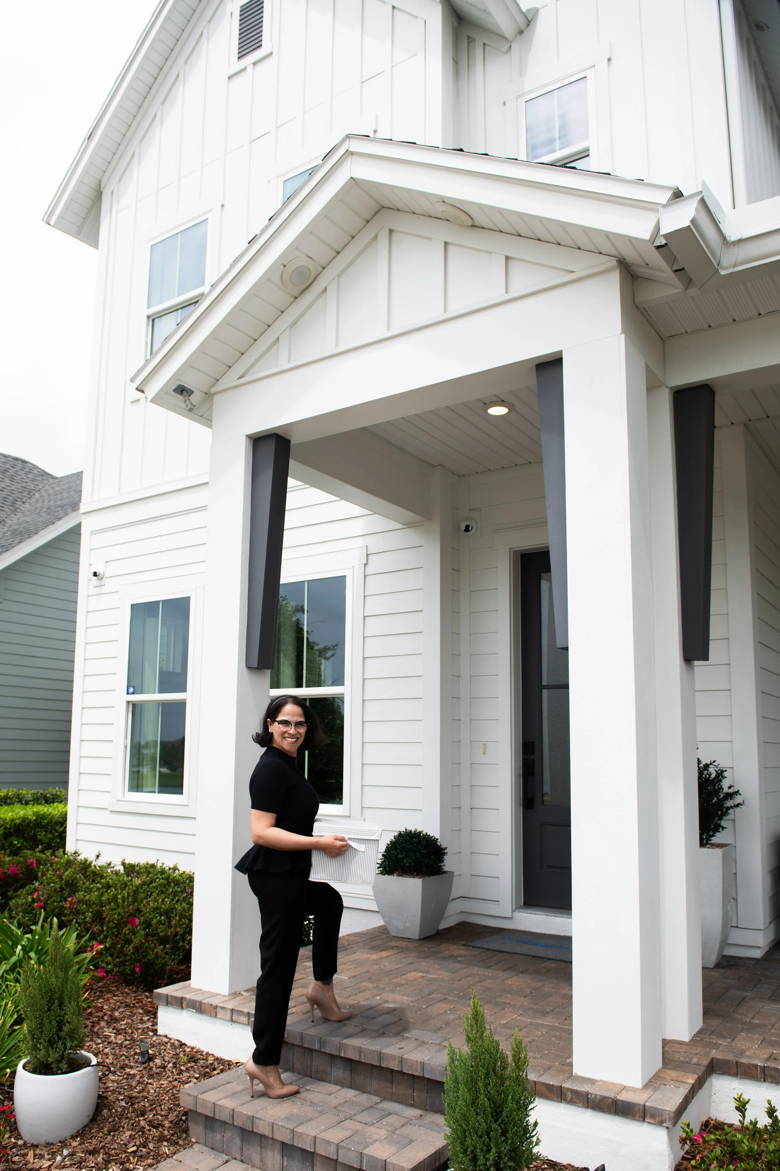 Karen arriving at a new home ready to organize a PCS military move, Tidy by Karen Jacksonville FL