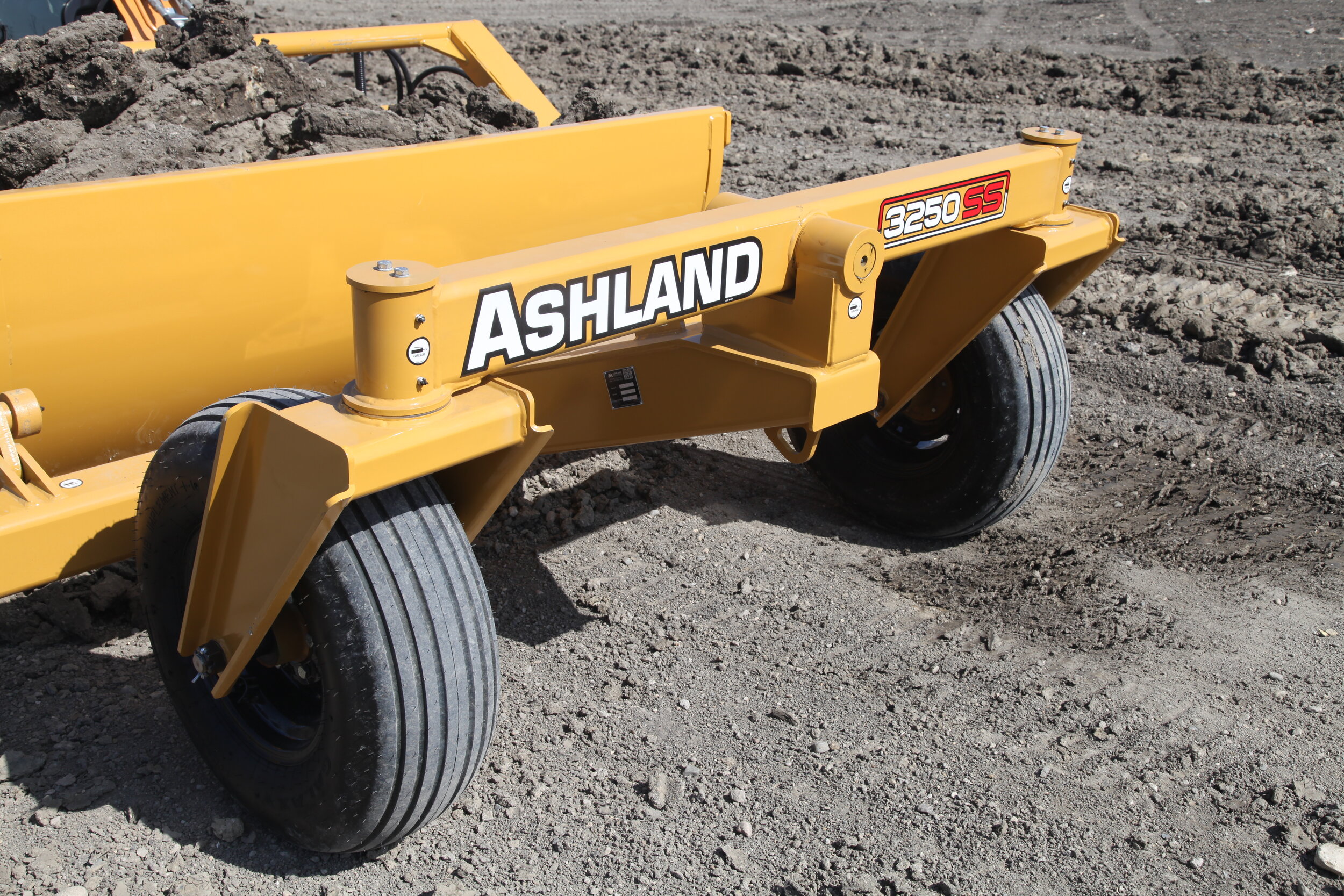 Ashland 3250SS Wheel Assembly.JPG