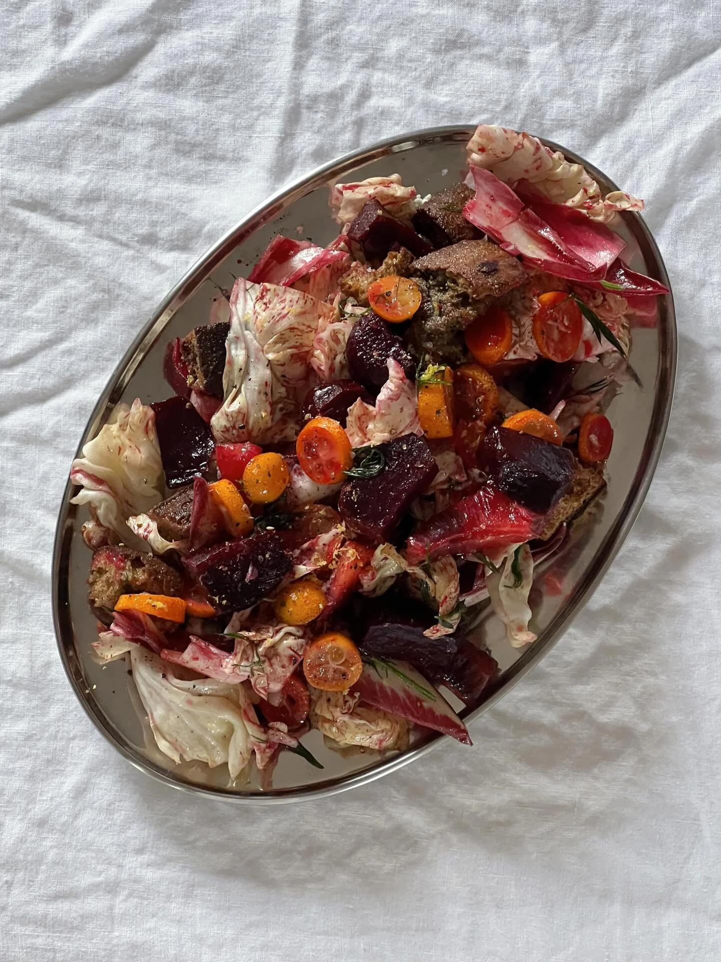 just a very good beet salad. this and 5 other roasted beet recipes coming to the newsletter 💌💌 what vegetable should i do next??