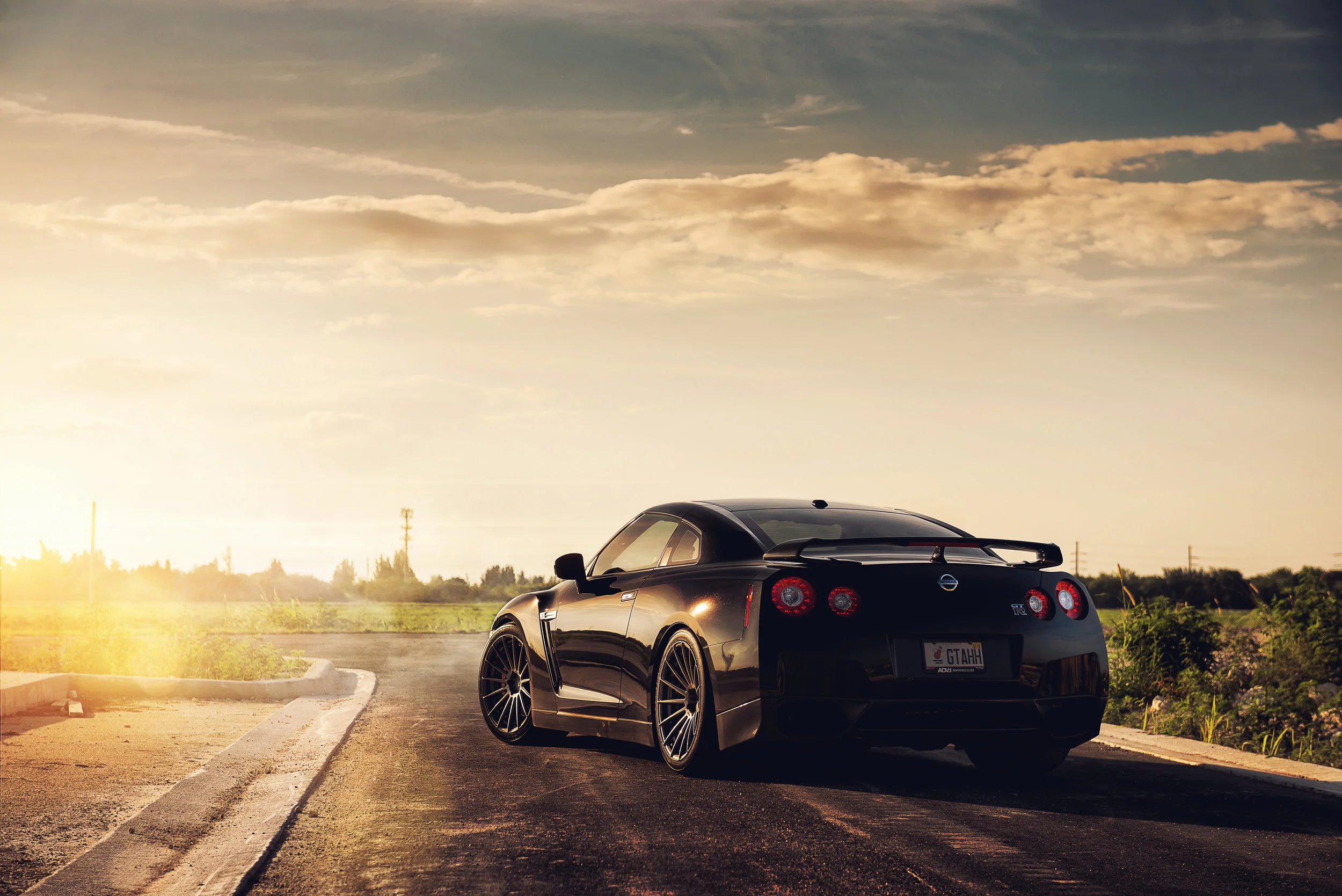 ADV_1_Blk_GTR_5997x4003.jpg
