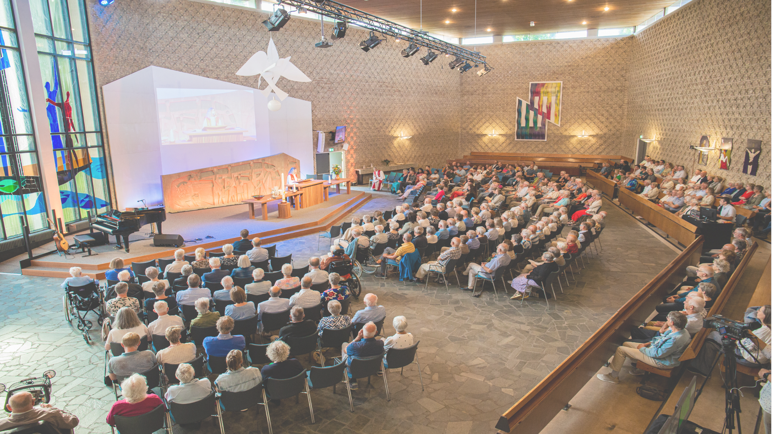 Wekelijks diensten in De Ark