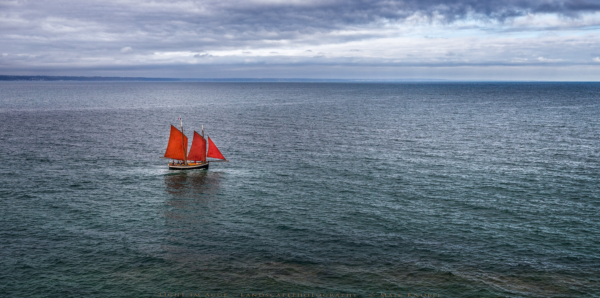 Chiffons rouge - Port Dahouët
