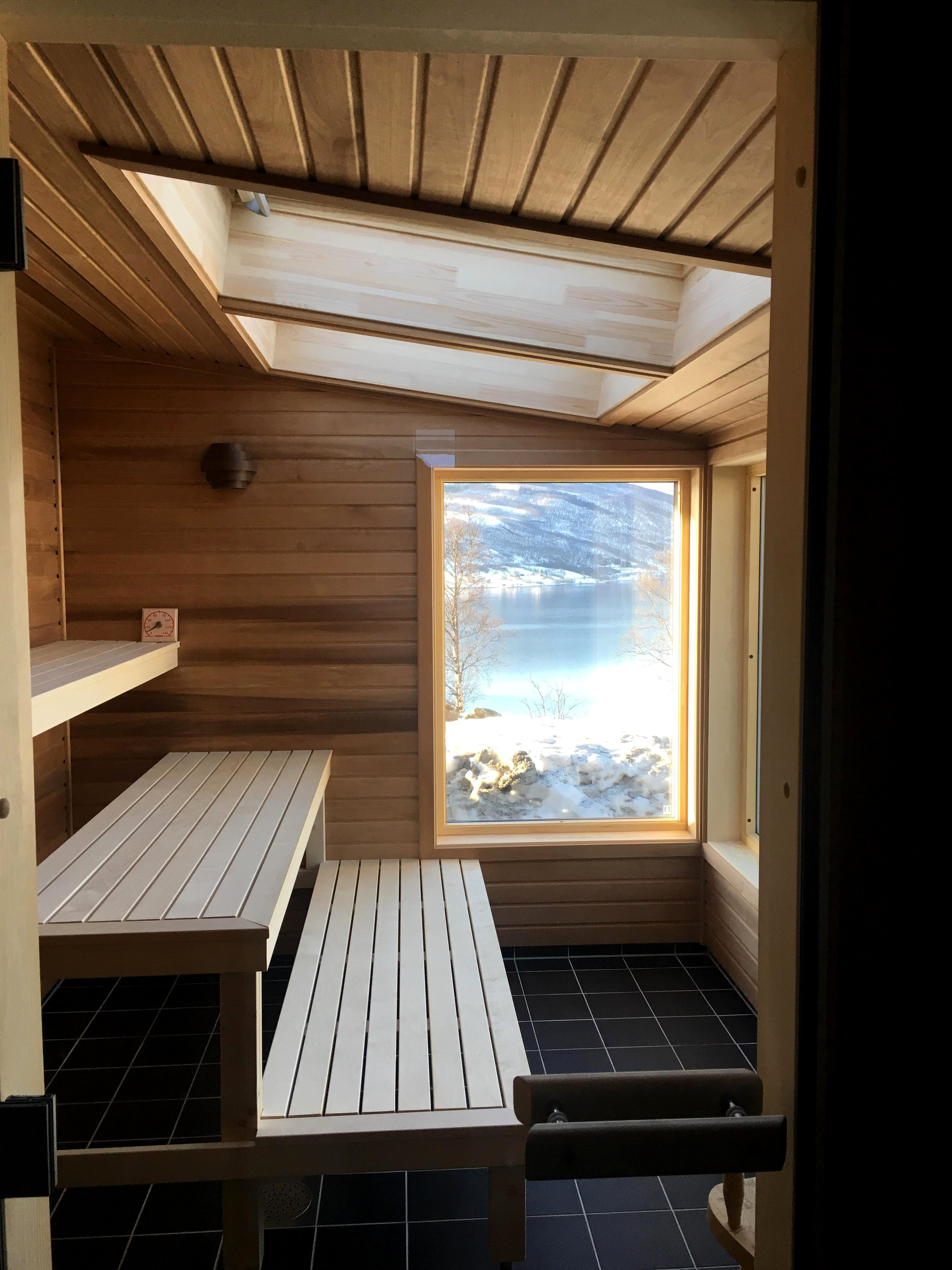 arctic_sauna_by_fjellkysten.jpg