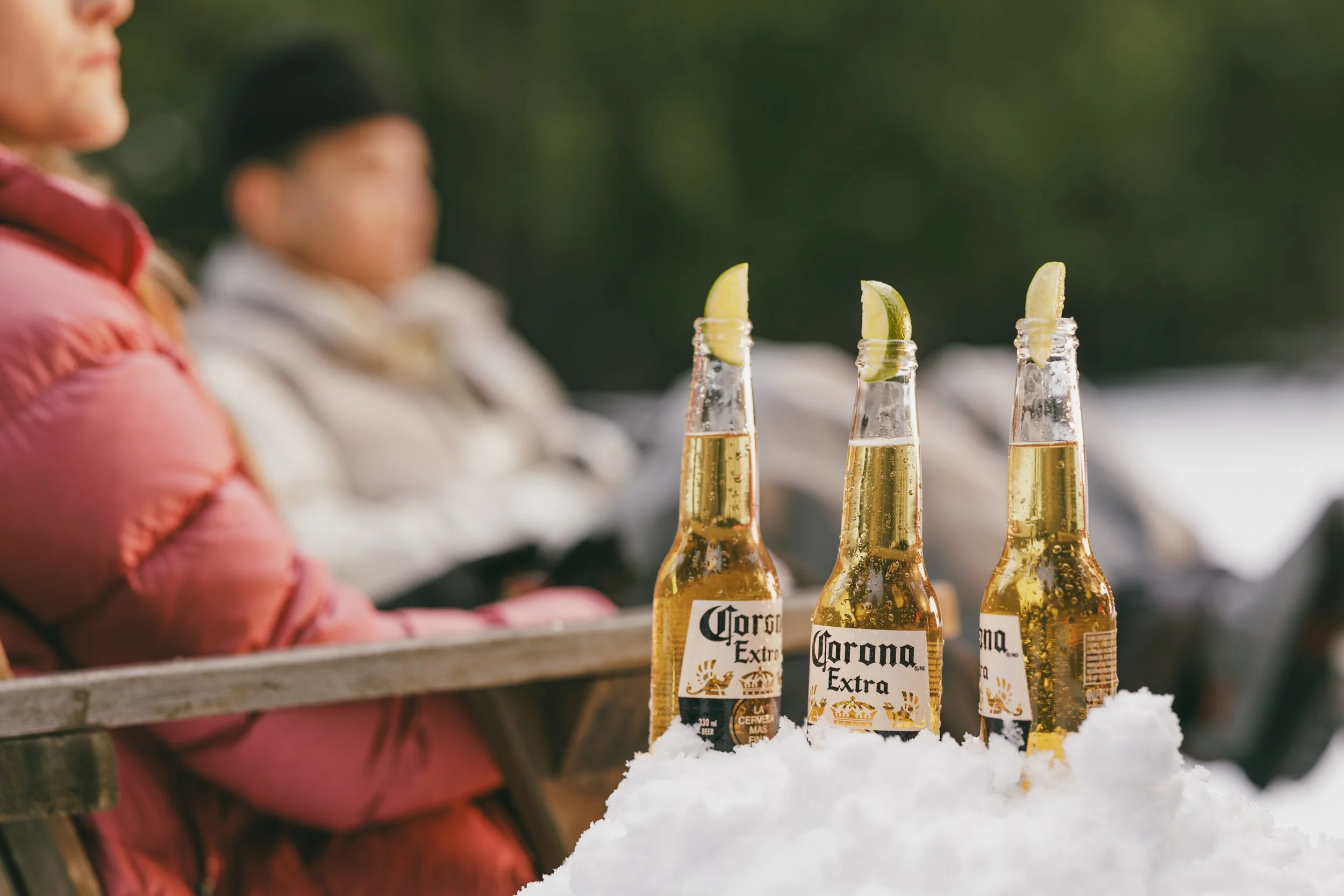 004-commercial-photographer-apres-lifestyle-photographer-British-Columbia-Canada.jpg