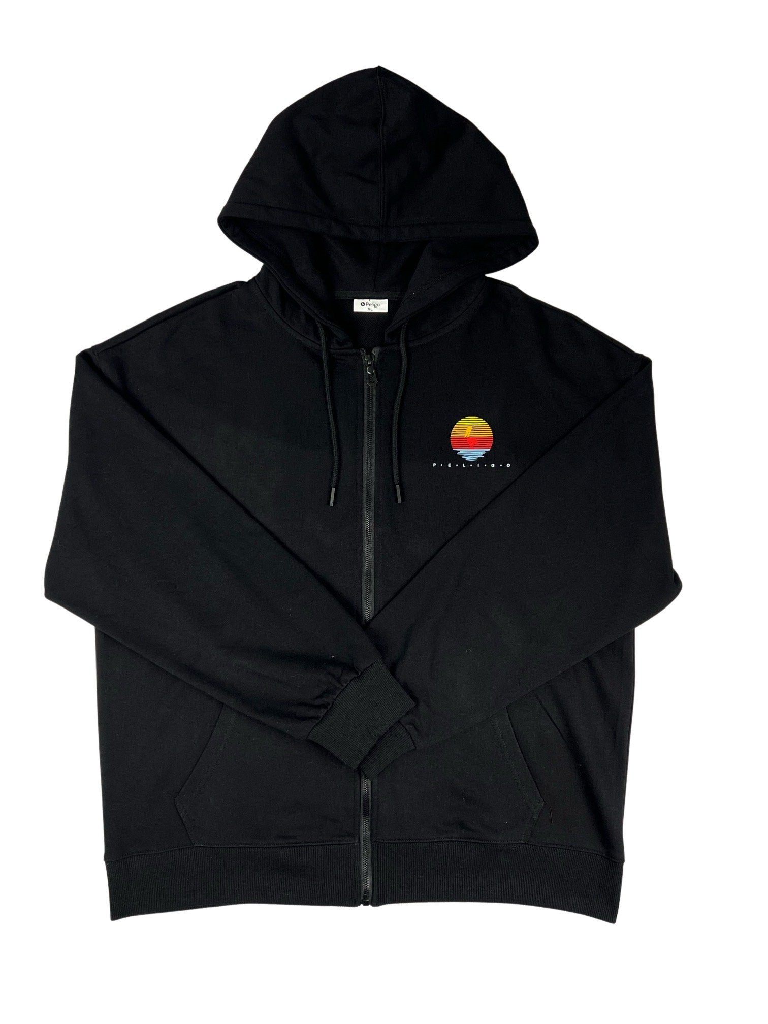 Black Zip Up_Pelican in Water_Peligo.2.JPEG