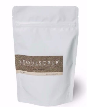 A mineral-rich Himalayan salt body scrub created with nourishing oils and extracts that deeply hydrate and soften the skin. After first use, a healthy glow is revealed and skin is left smooth, supple and deeply hydrated. This scrub can double as a relaxing and purifying bath soak that will soothe your muscles and leave your skin luxuriously soft.