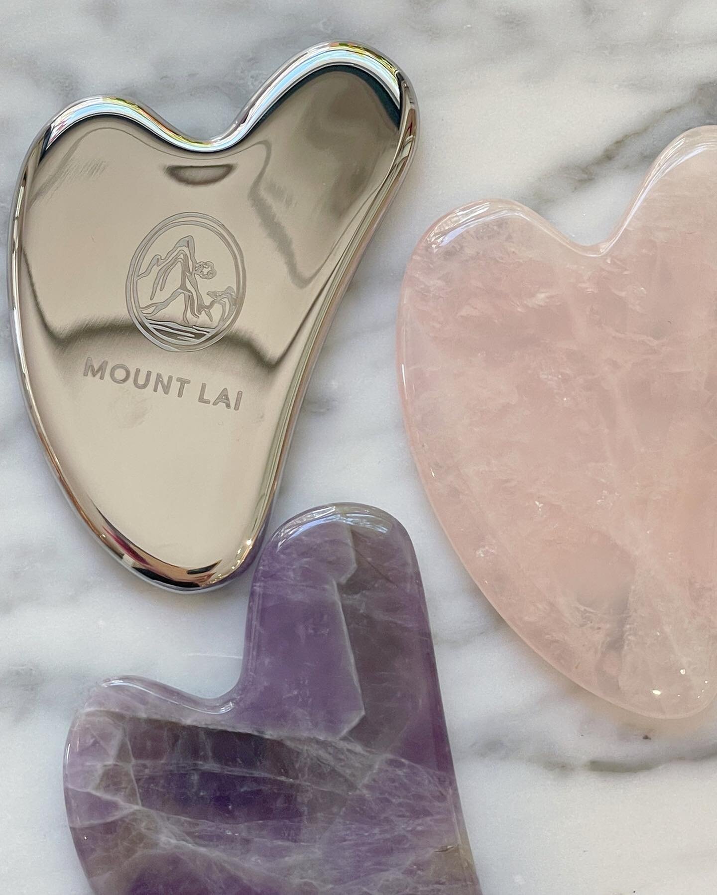 Gua sha stones are some of our favorite beauty tools! 💋
⠀⠀⠀⠀⠀⠀⠀⠀⠀
Have you added this ancient healing remedy to your morning or evening routine?
⠀⠀⠀⠀⠀⠀⠀⠀⠀
Come by for a quick tutorial, we love chatting all things beauty! 💄❣️
⠀⠀⠀⠀⠀⠀⠀⠀⠀
⠀⠀⠀⠀⠀⠀⠀⠀⠀
⠀⠀⠀